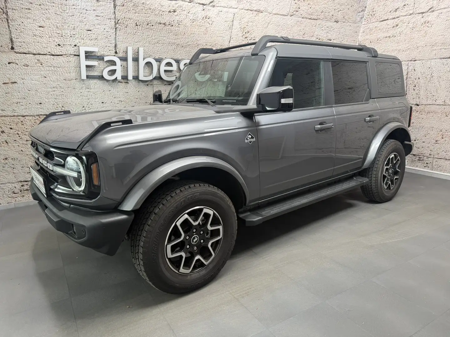 Ford Bronco Outer Banks Ecoboost 4x4 Grau - 1