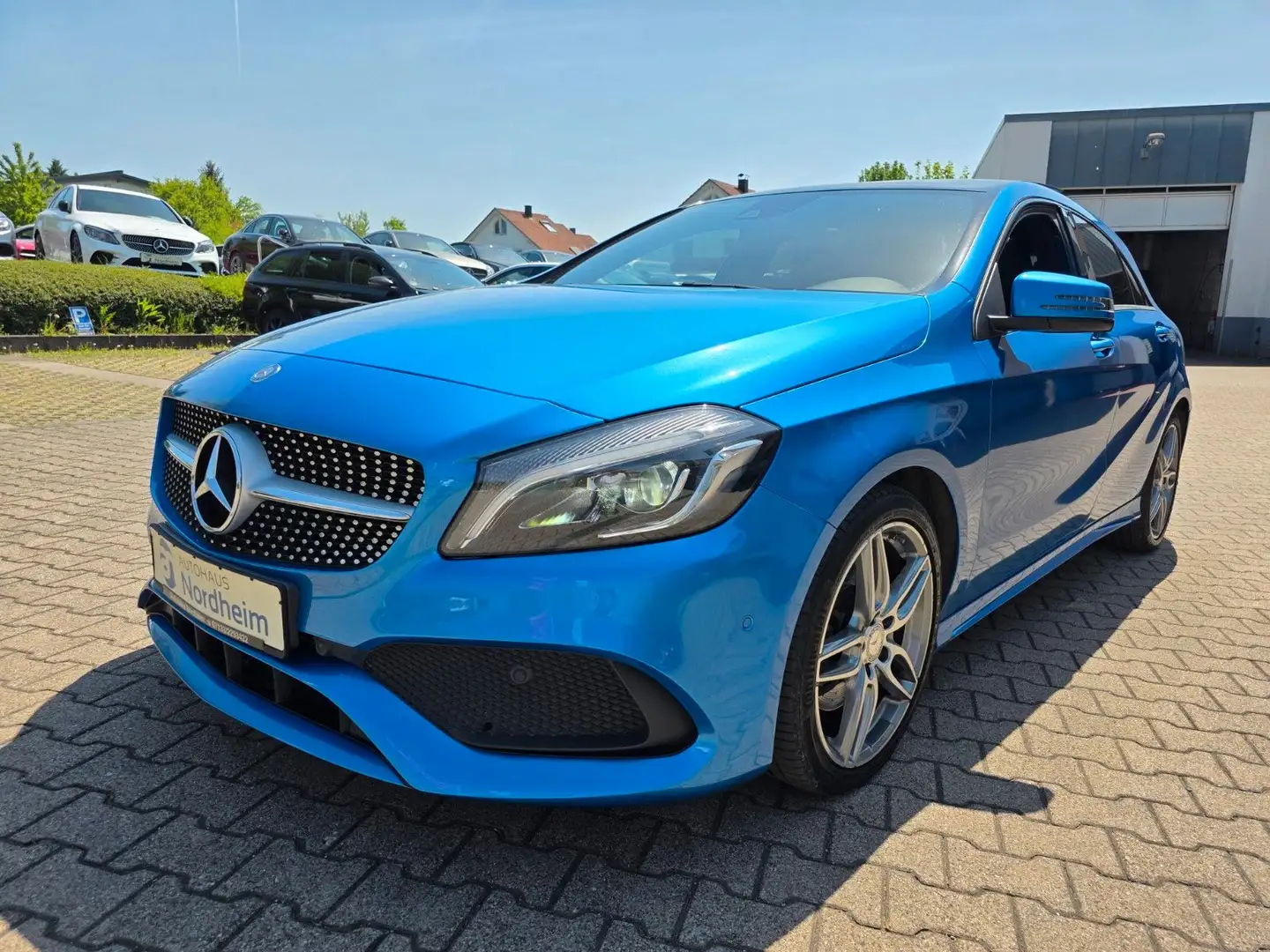 Mercedes-Benz A 220 d Automatik/Panoramadach/AMG Paket Bleu - 1