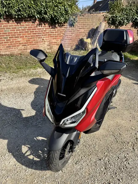 Honda Forza 125 - foto 2