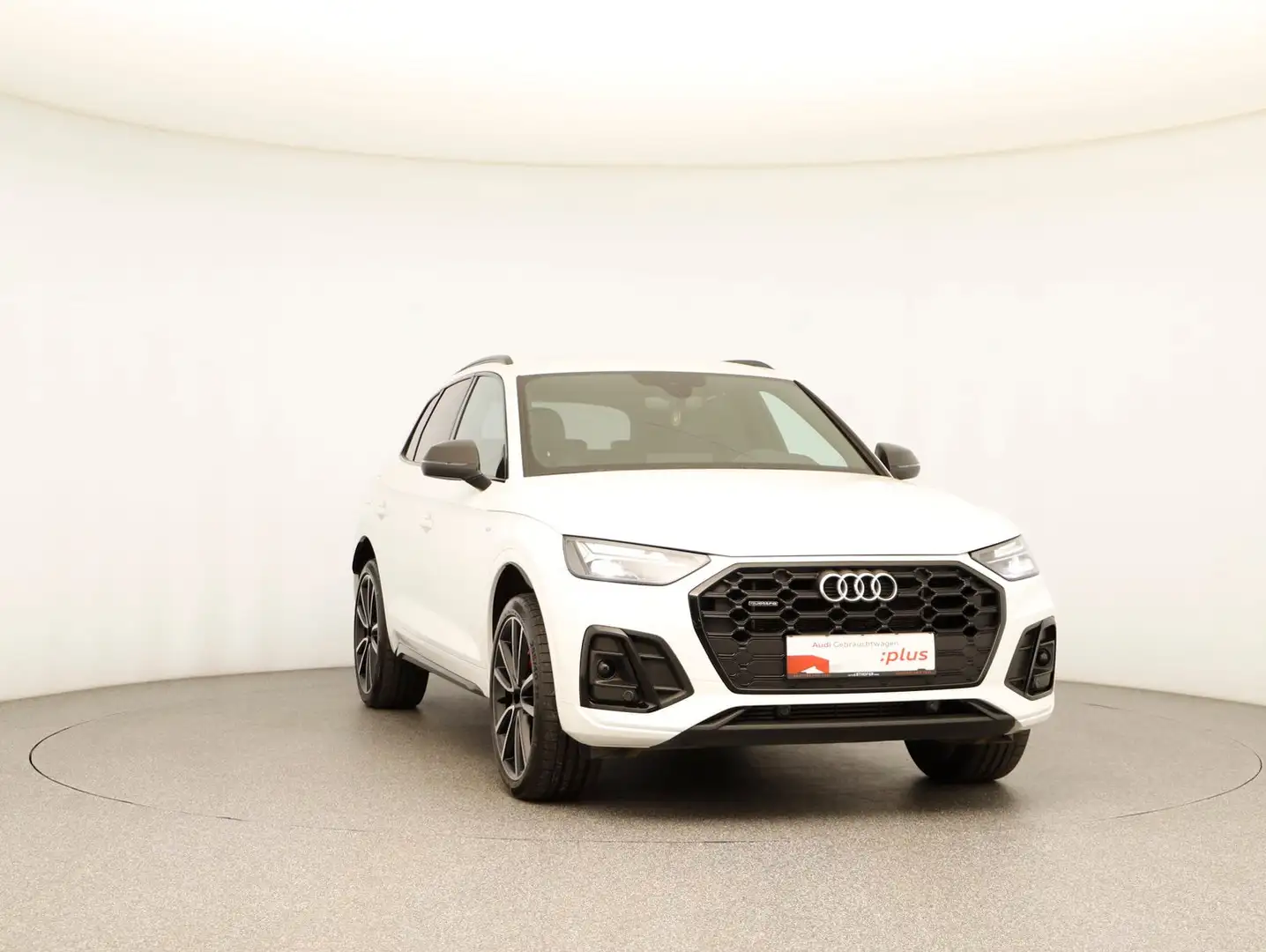 Audi Q5 50 TFSI e quattro S line Weiß - 2