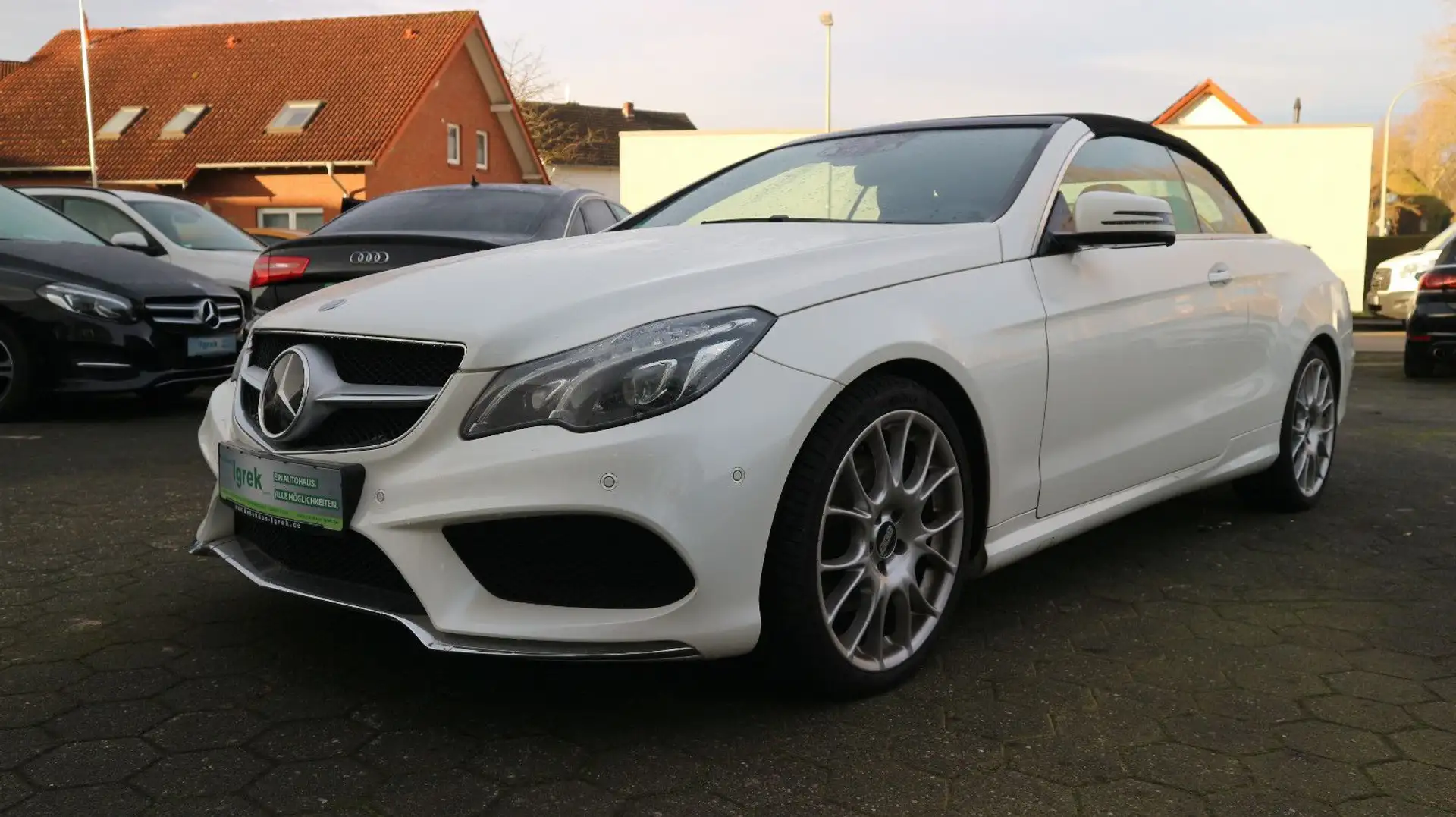 Mercedes-Benz E 350 Cabrio BlueTec/Sport-Paket /AMG-Line Weiß - 1