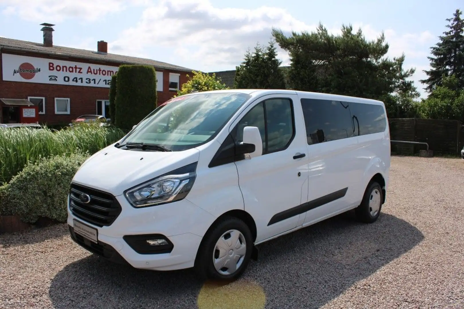 Ford Transit Custom 320 L2H1 Trend *Klima,AHK,9 Sitze,Tempomat* Weiß - 1