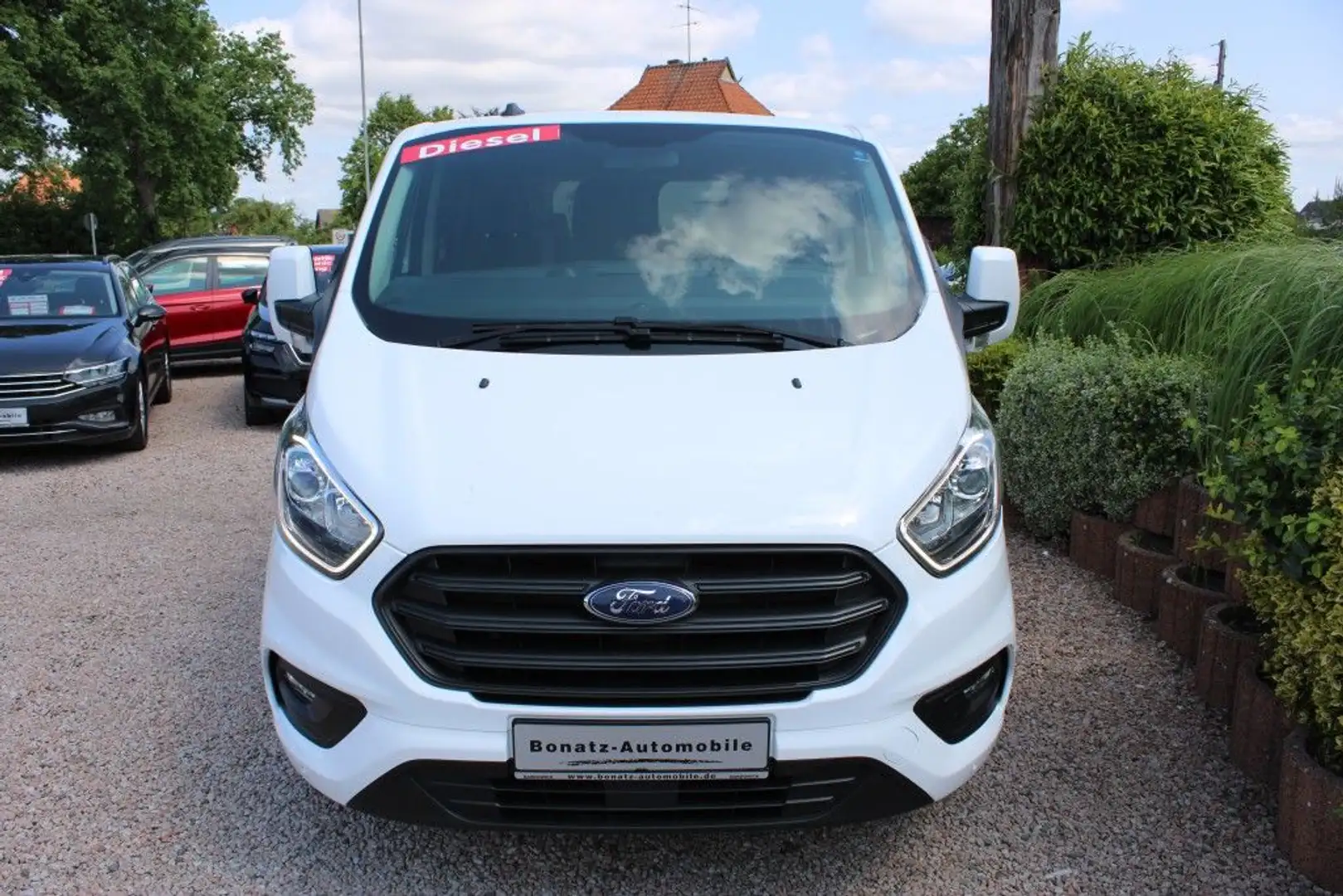 Ford Transit Custom 320 L2H1 Trend *Klima,AHK,9 Sitze,Tempomat* Weiß - 2