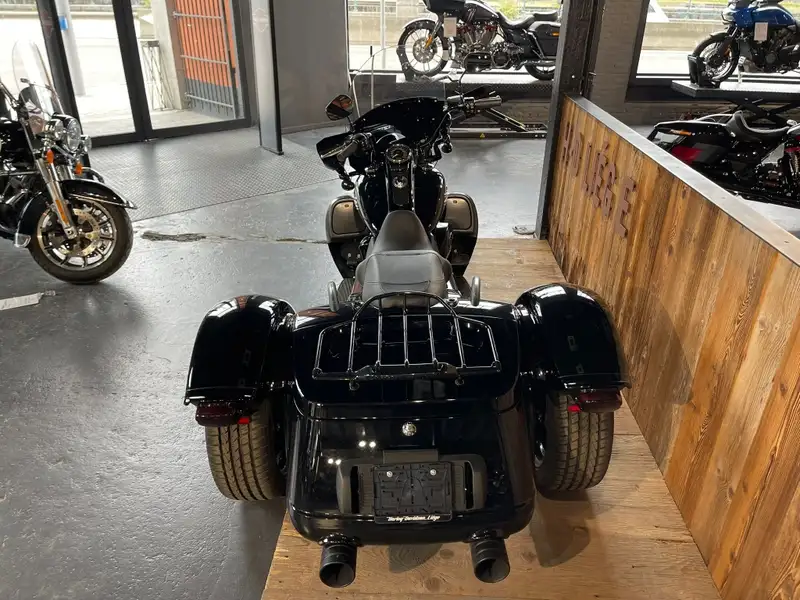 Harley-Davidson Freewheeler - foto 3