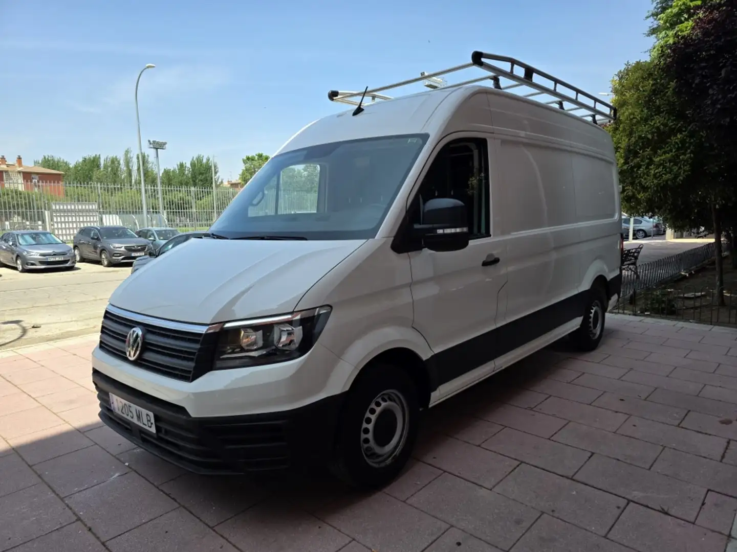 Volkswagen Crafter Furgón 2.0TDI SCR 35 BM L3H2 103kW - 1