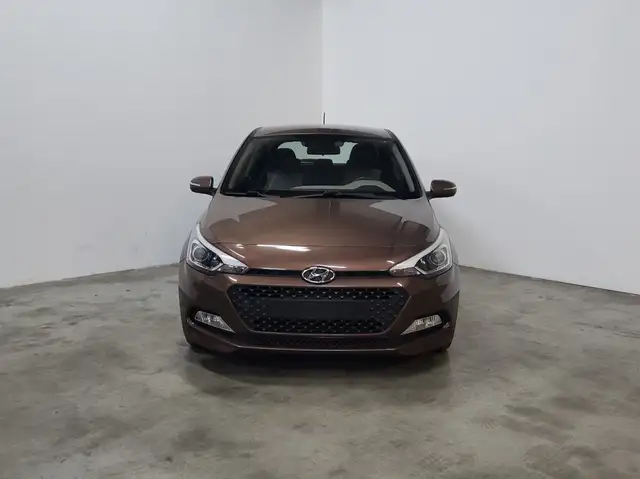 Hyundai i20 1.4i * AUTO * RADAR ARR * BLUETOOTH *