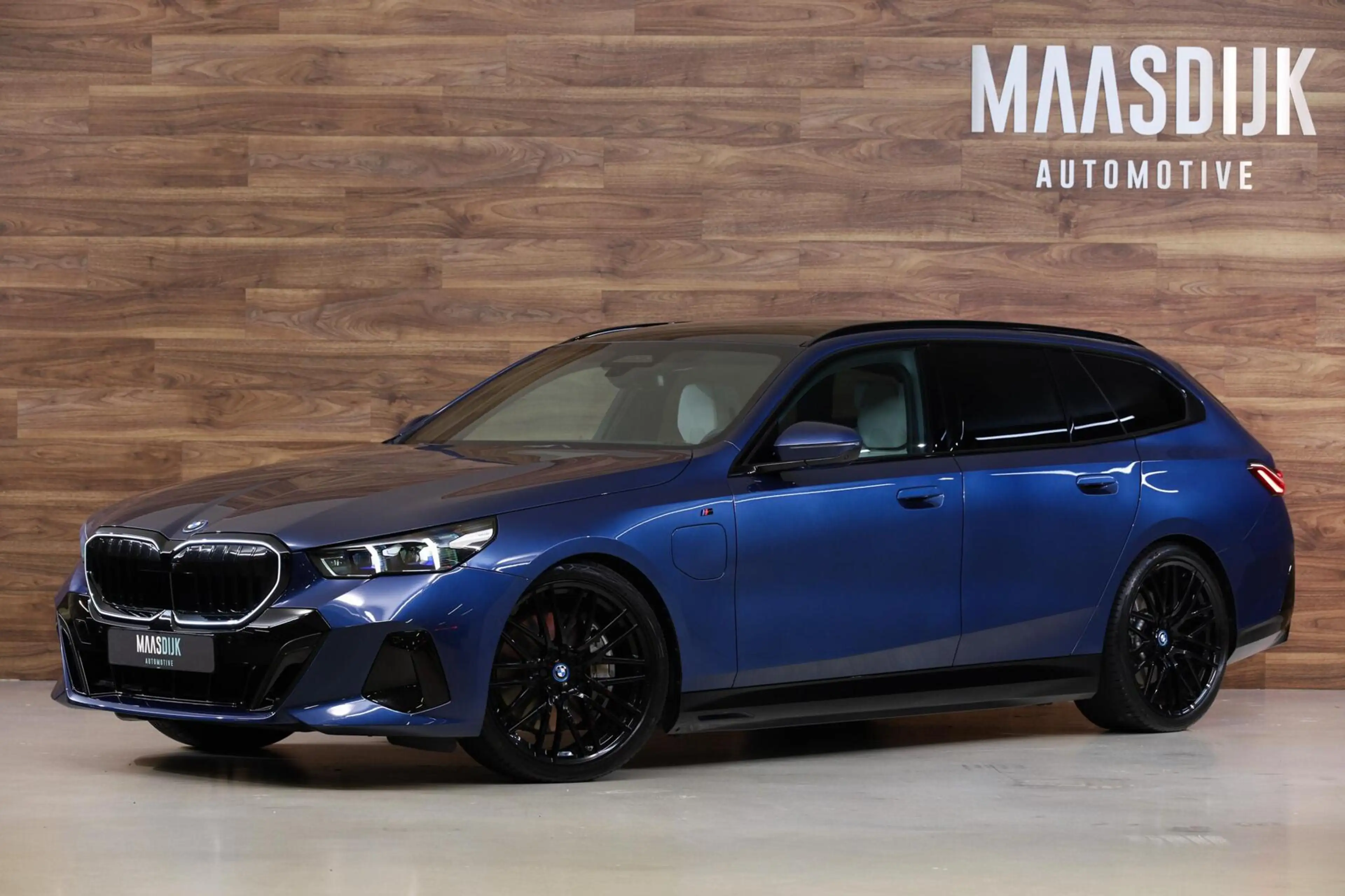 BMW 550 5-serie Touring 550e xDrive