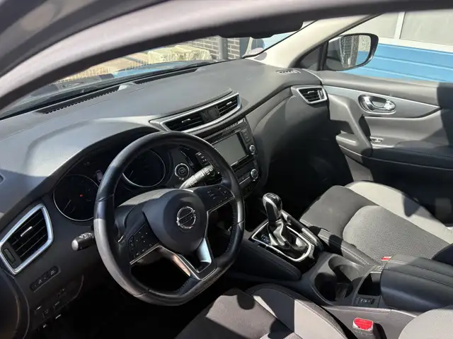 Nissan Qashqai view 2
