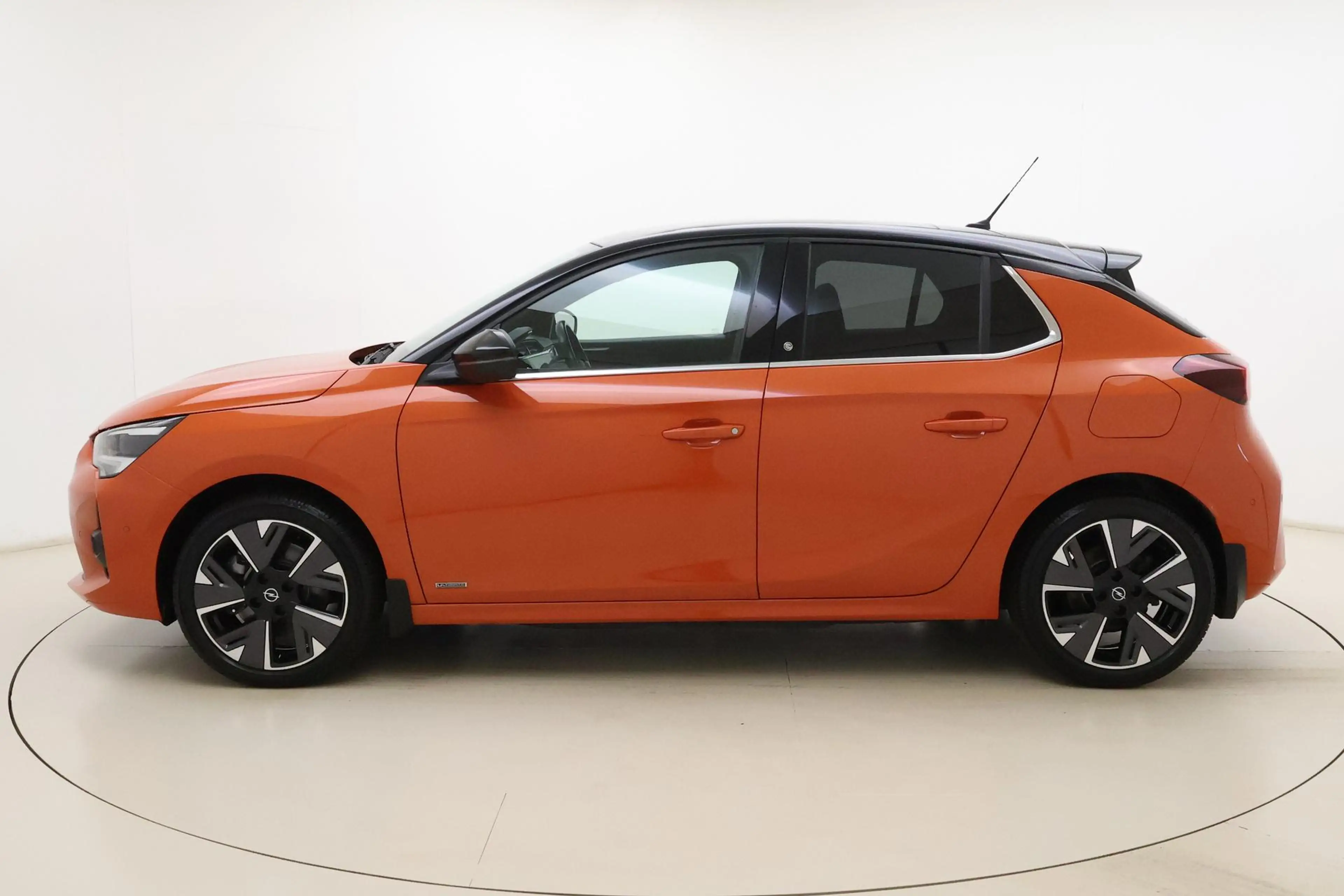 Opel Corsa-e Ultimate 50 kWh 136pk | Full Options | Massagestoe — photo 5