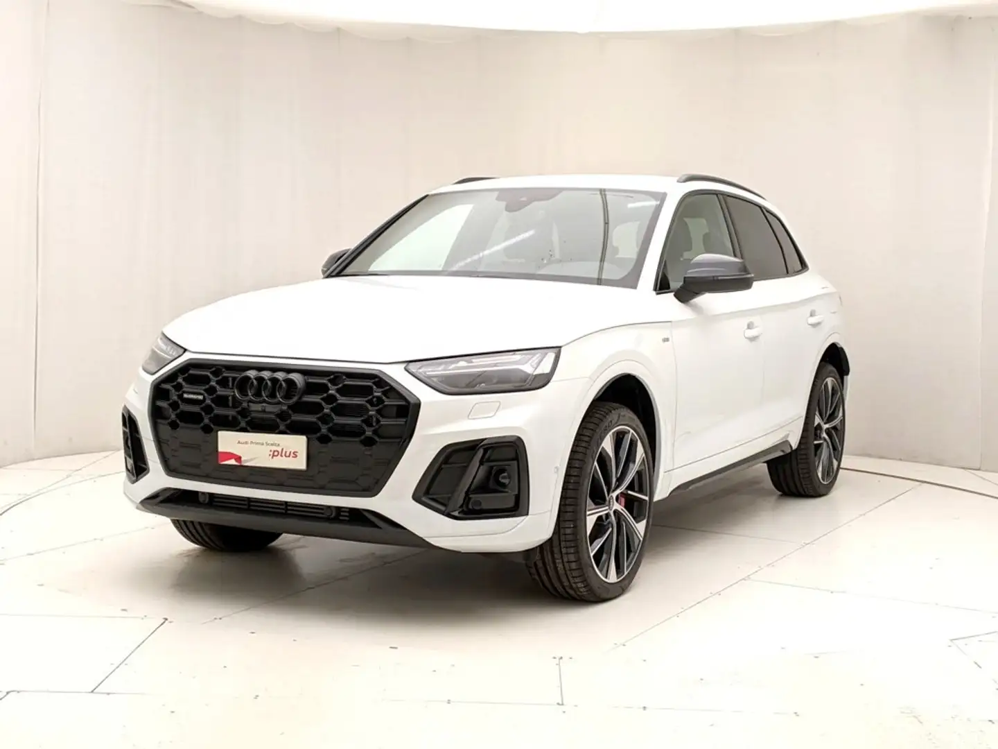 Audi Q5 55 2.0 tfsi e Identity Black quattro s-tronic Bianco - 1