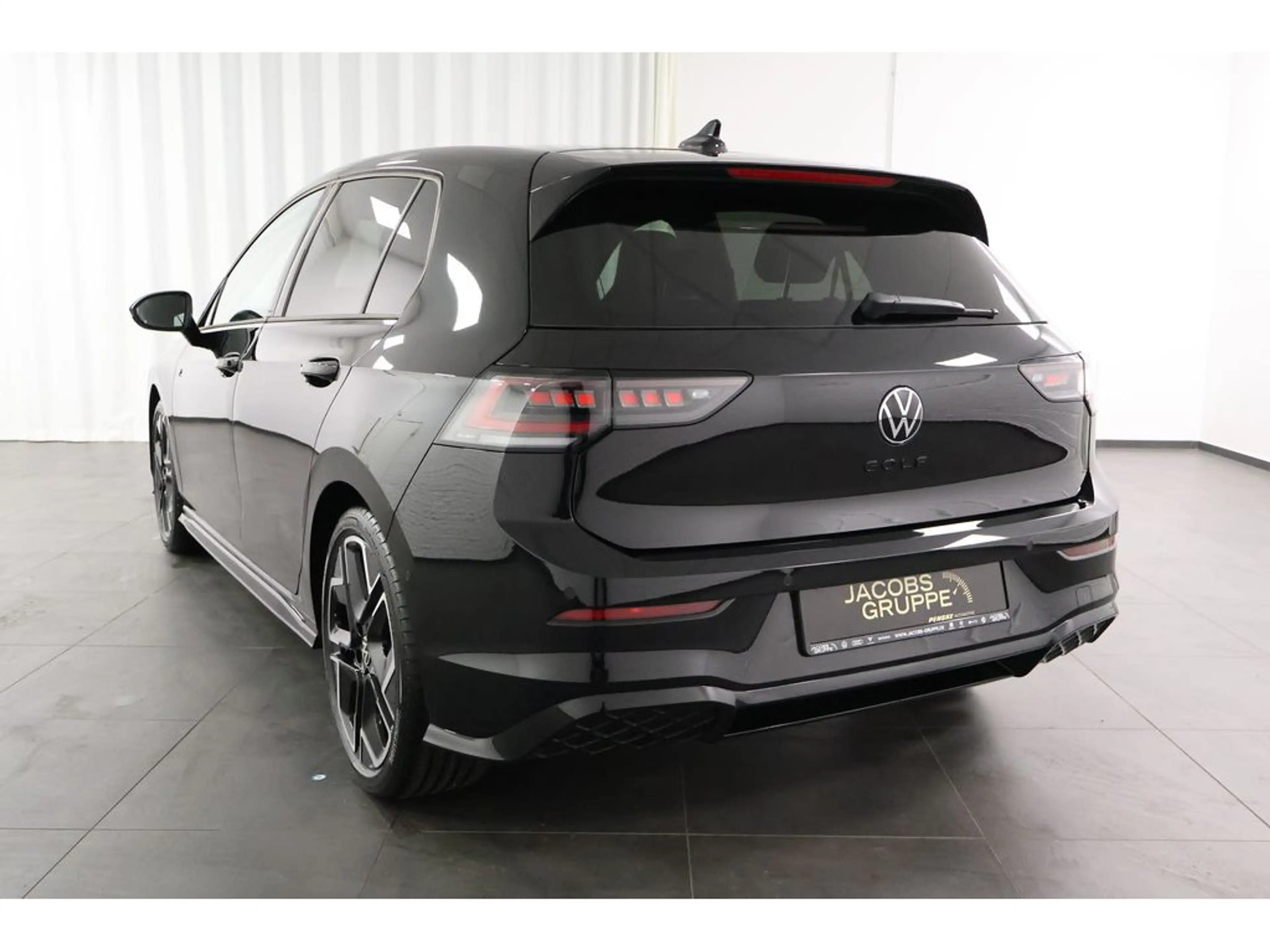 Volkswagen Golf VIII 2.0 TDI R-Line "Black Style" DSG,Na — photo 6