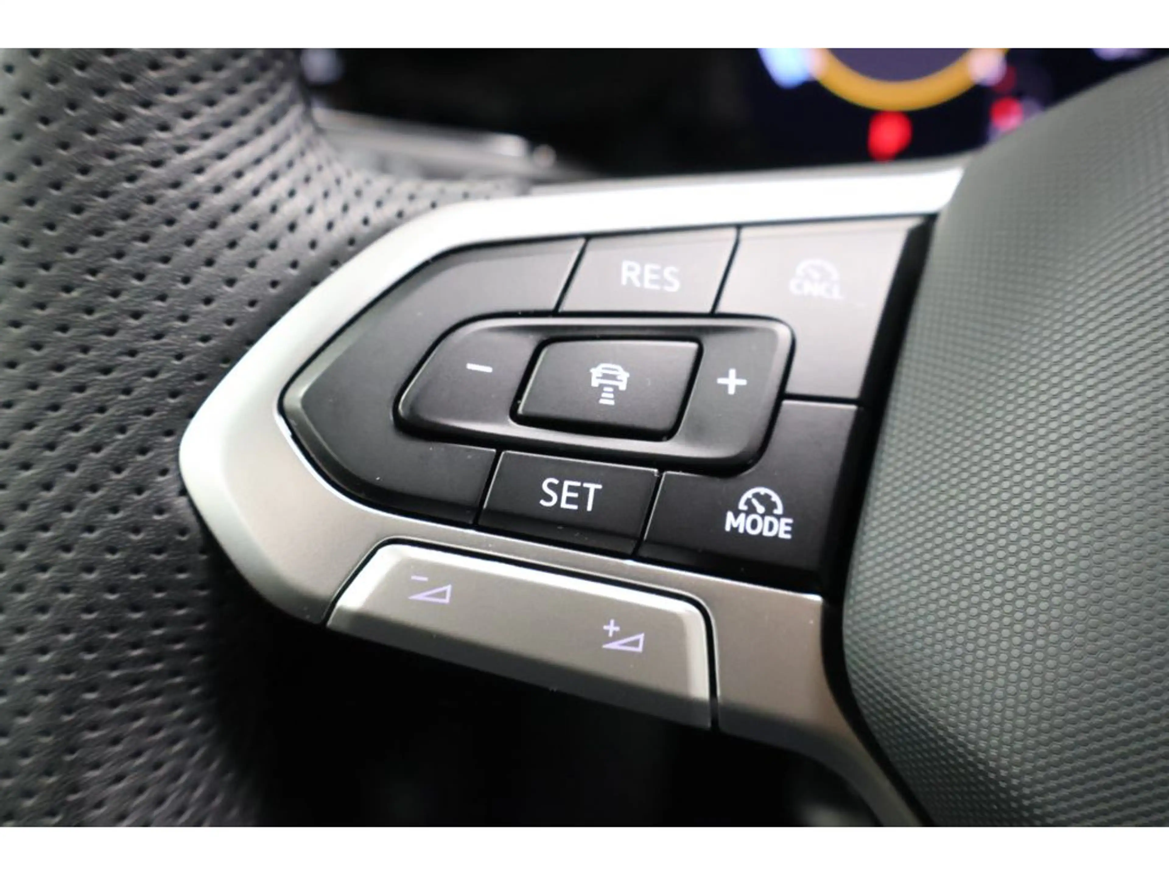 Volkswagen Golf VIII 2.0 TDI R-Line "Black Style" DSG,Na — photo 18