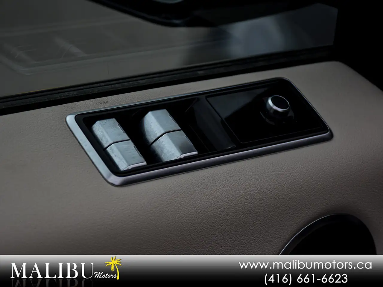 Land Rover Range Rover Sport снимка Land Rover Range Rover Sport