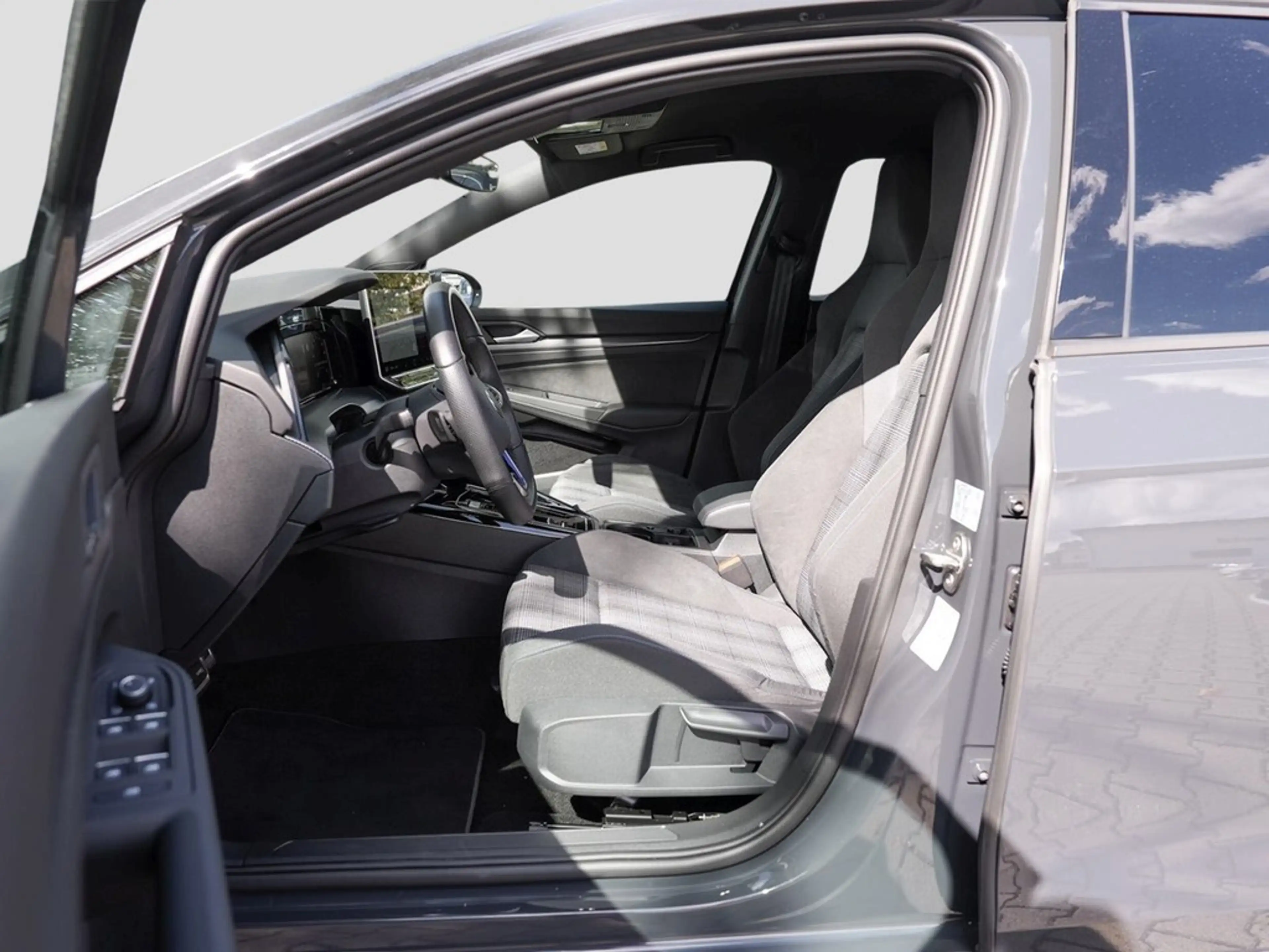 Volkswagen Golf GTE 1.5 TSI eHybrid 200kw DSG *Navi*Kamera*Head-up*... — photo 15
