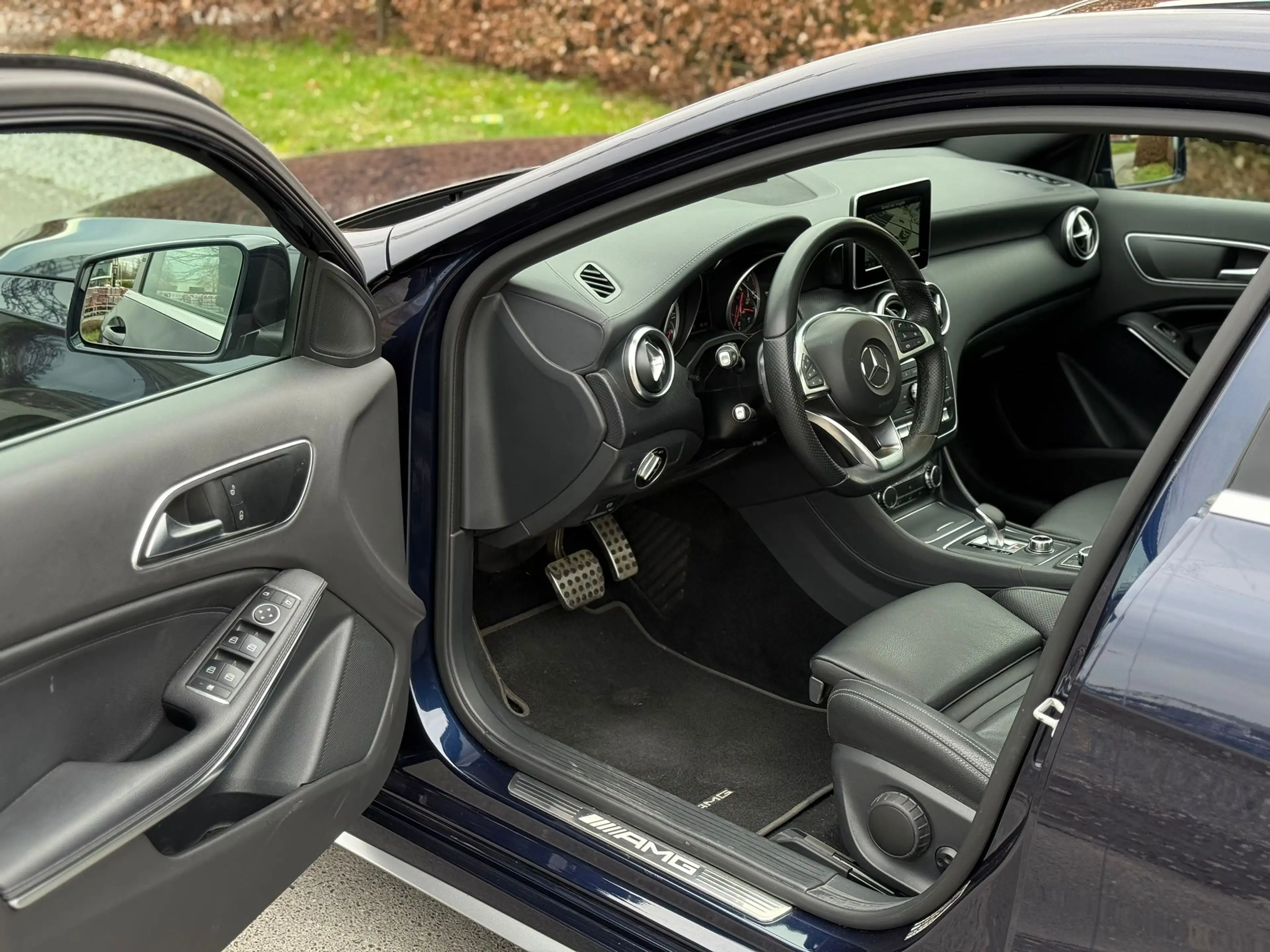 Mercedes-Benz A 45 AMG A 45 AMG 4-Matic// AERO-PACK — photo 12