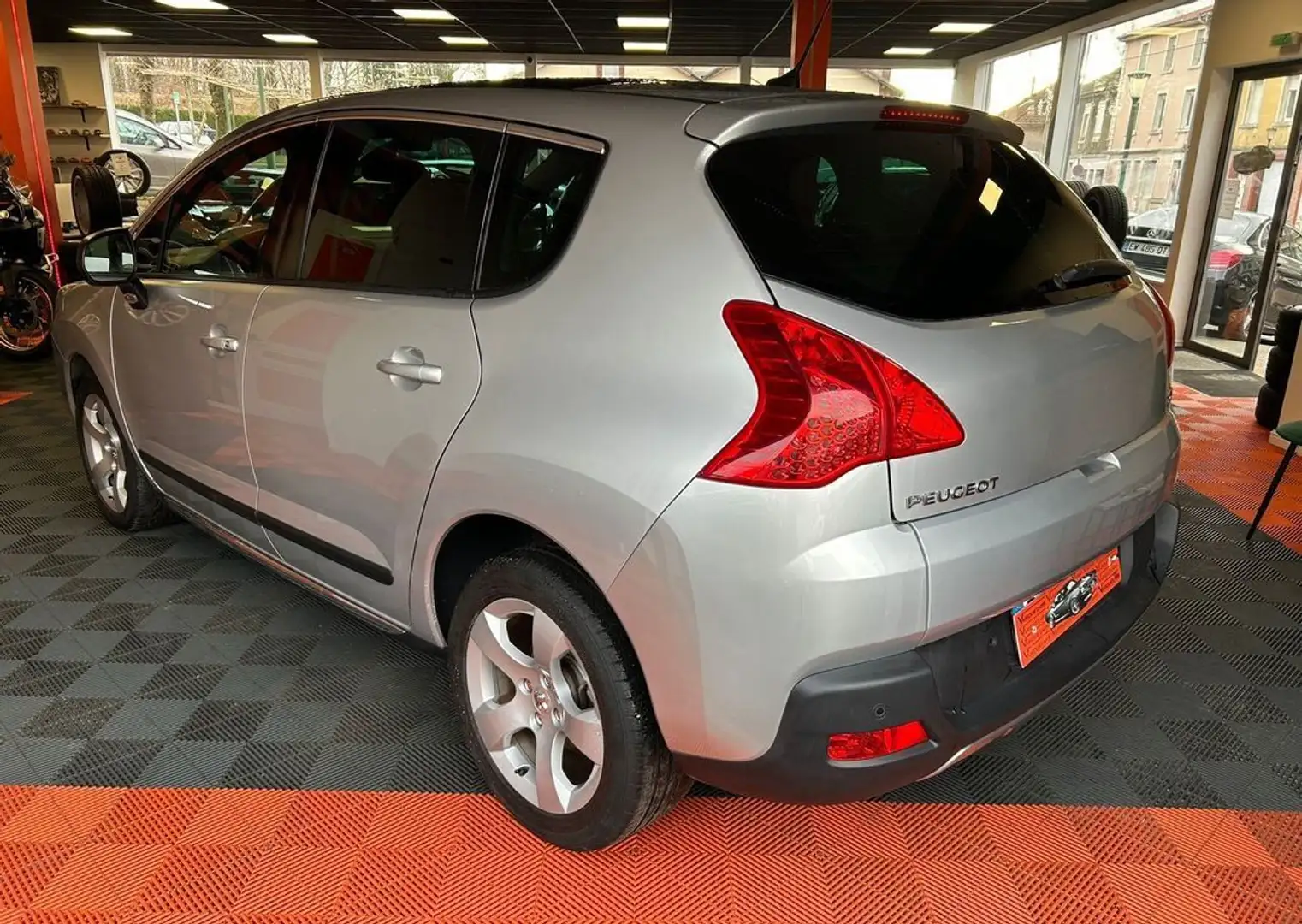 Peugeot 3008 Business Pack 1.6 HDI 112 cv Garantie 12 mois - 2