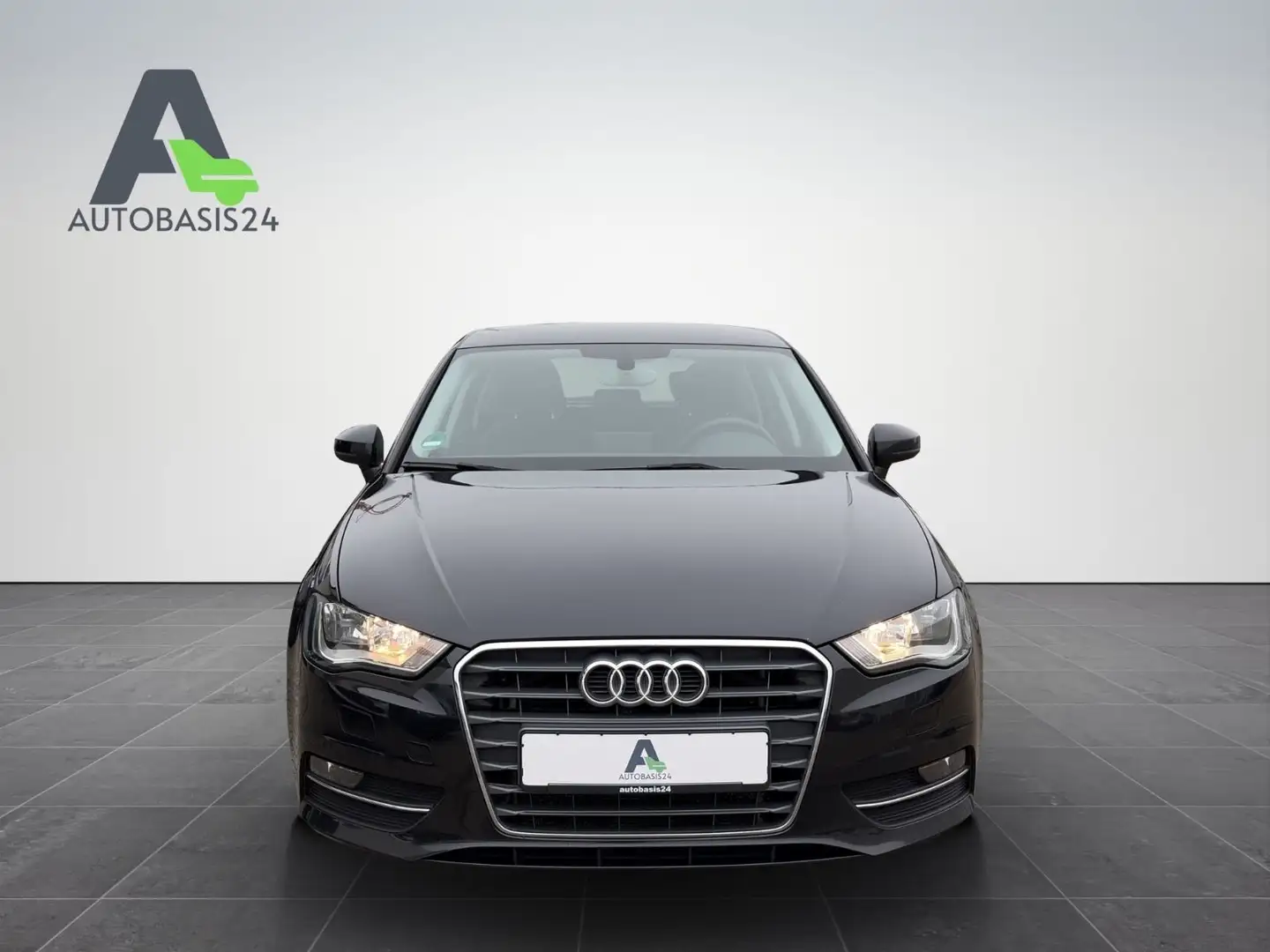 Audi A3 Sportback 2.0 TDI Attraction *ALU*1.Hand* Schwarz - 2