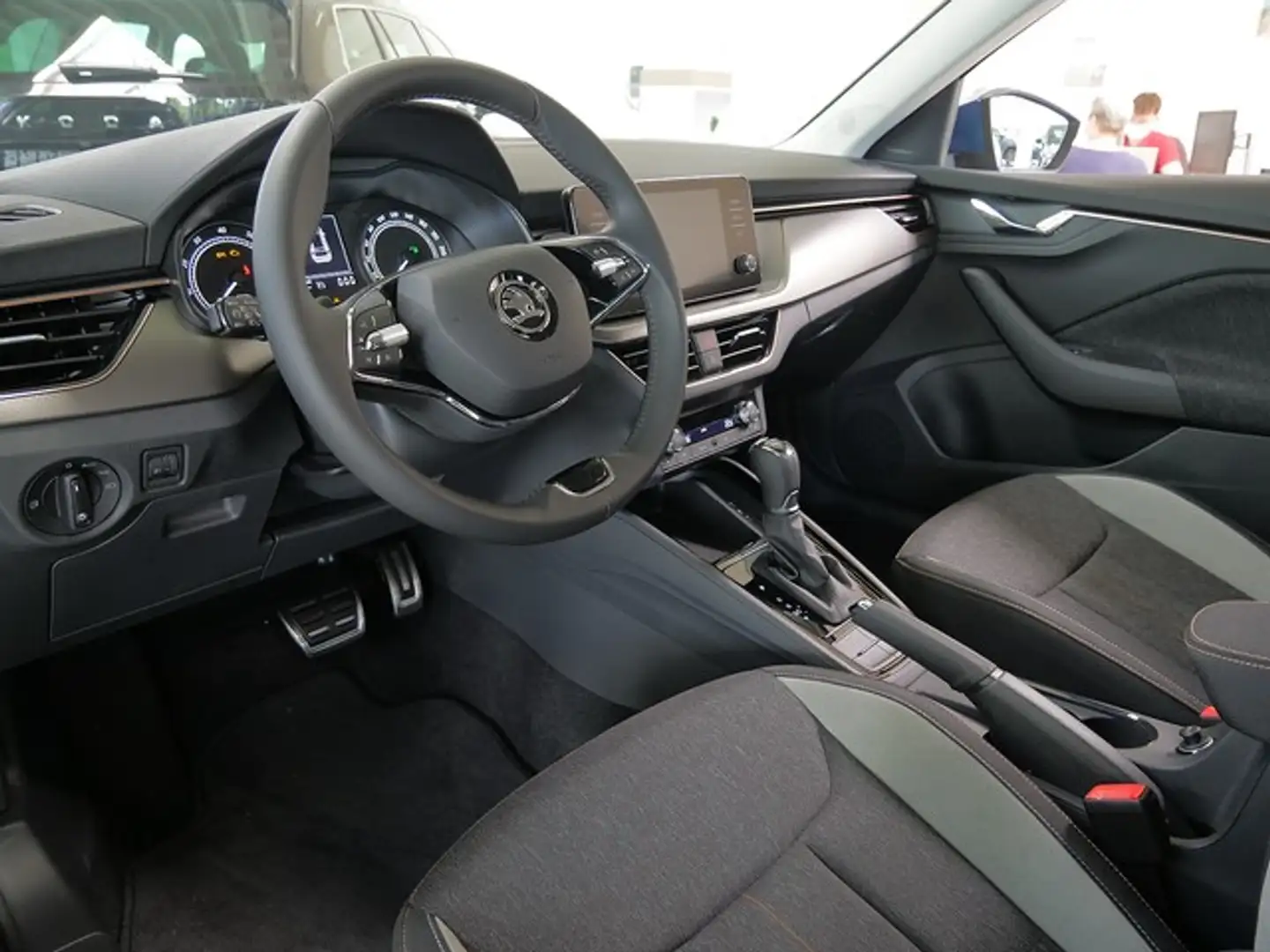 Skoda Kamiq Style 1.5 TSI DSG LED AHK Blau - 2