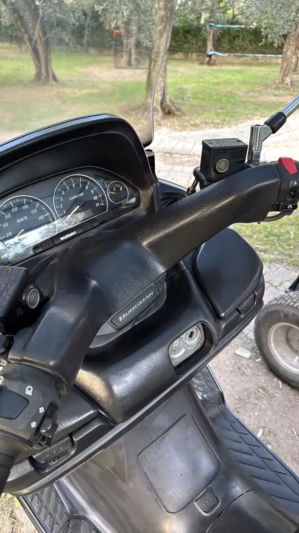 Suzuki Burgman 400 - 2