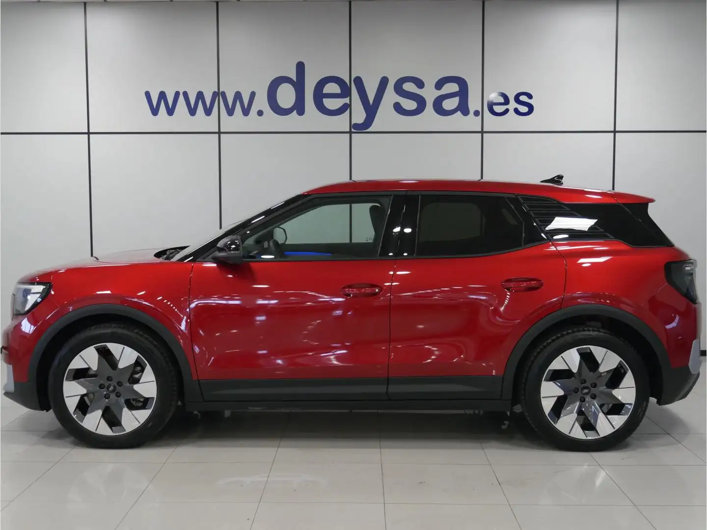 Ford Explorer RWD Rango Extendido Premium 77kWh Rojo - 2