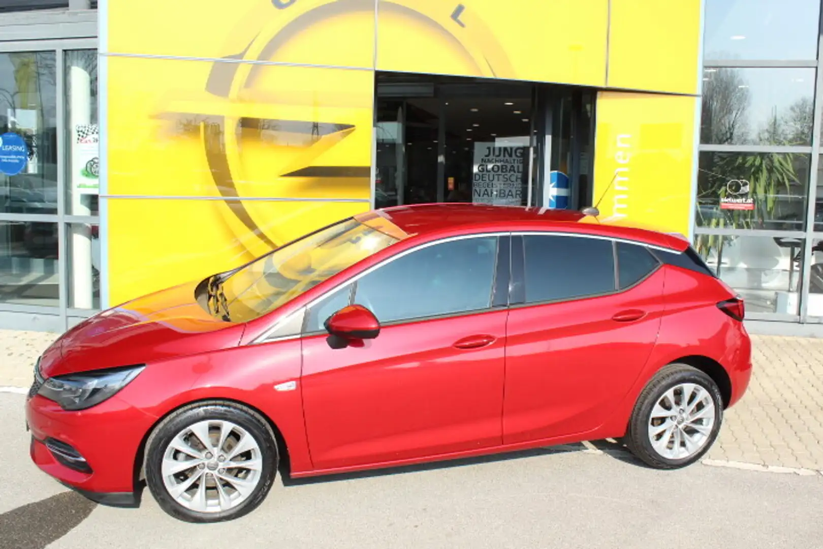 Opel Astra 1,5 CDTI Business Elegance Rot - 2