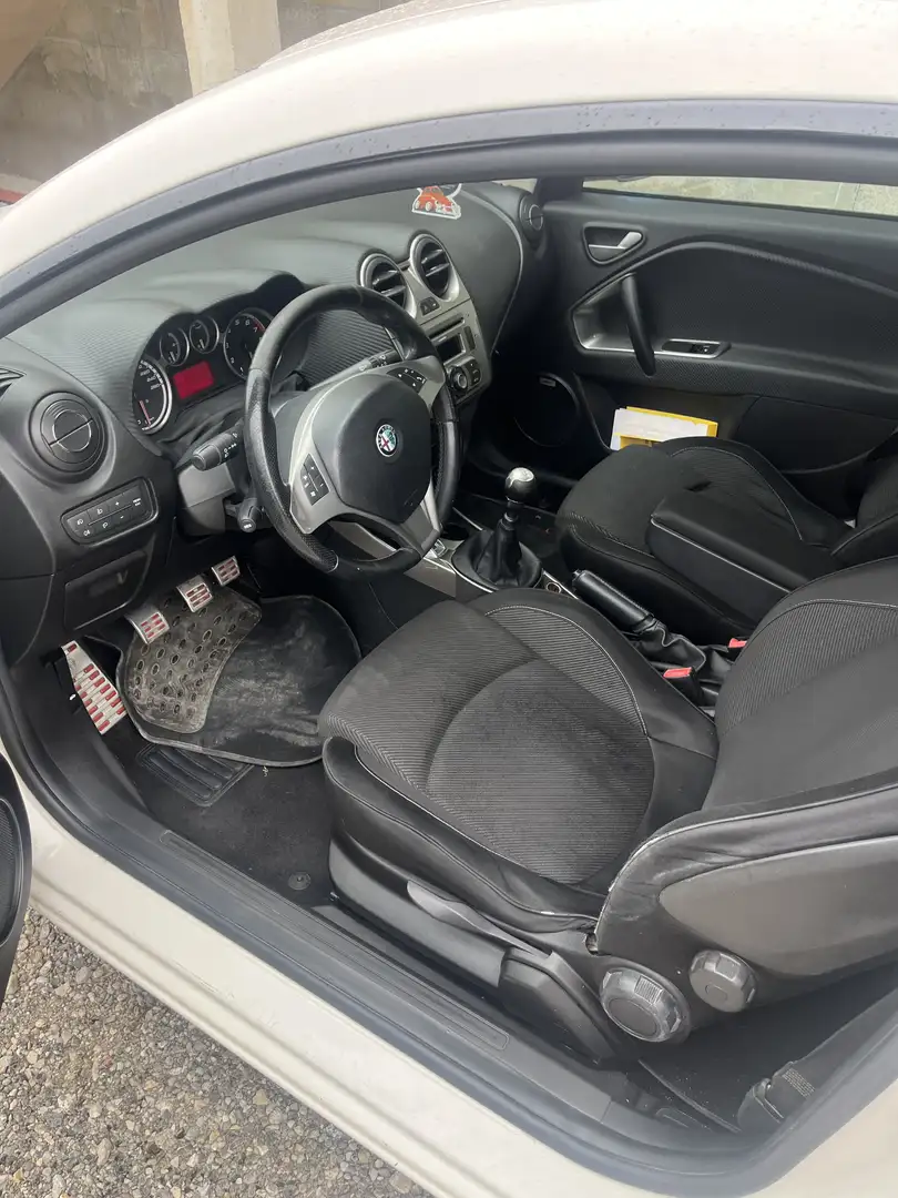 Alfa Romeo MiTo 1.4 T-Jet 155 Distinctive - 2