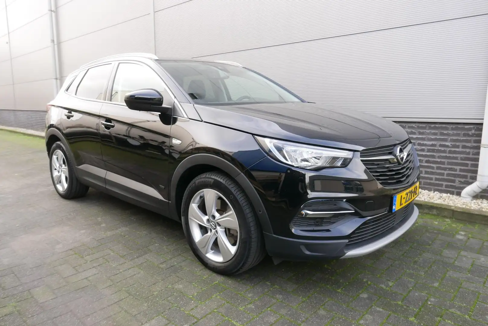Opel Grandland X 1.6 Turbo Hybrid Elegance Zwart - 1