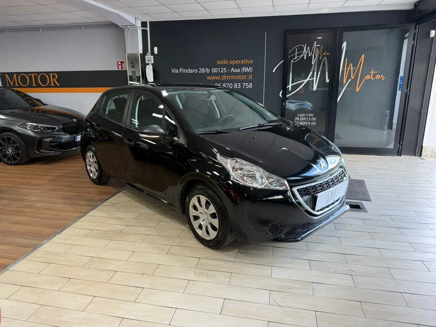 Peugeot 208 5p 1.2 puretech Access 82cv Noir - 1
