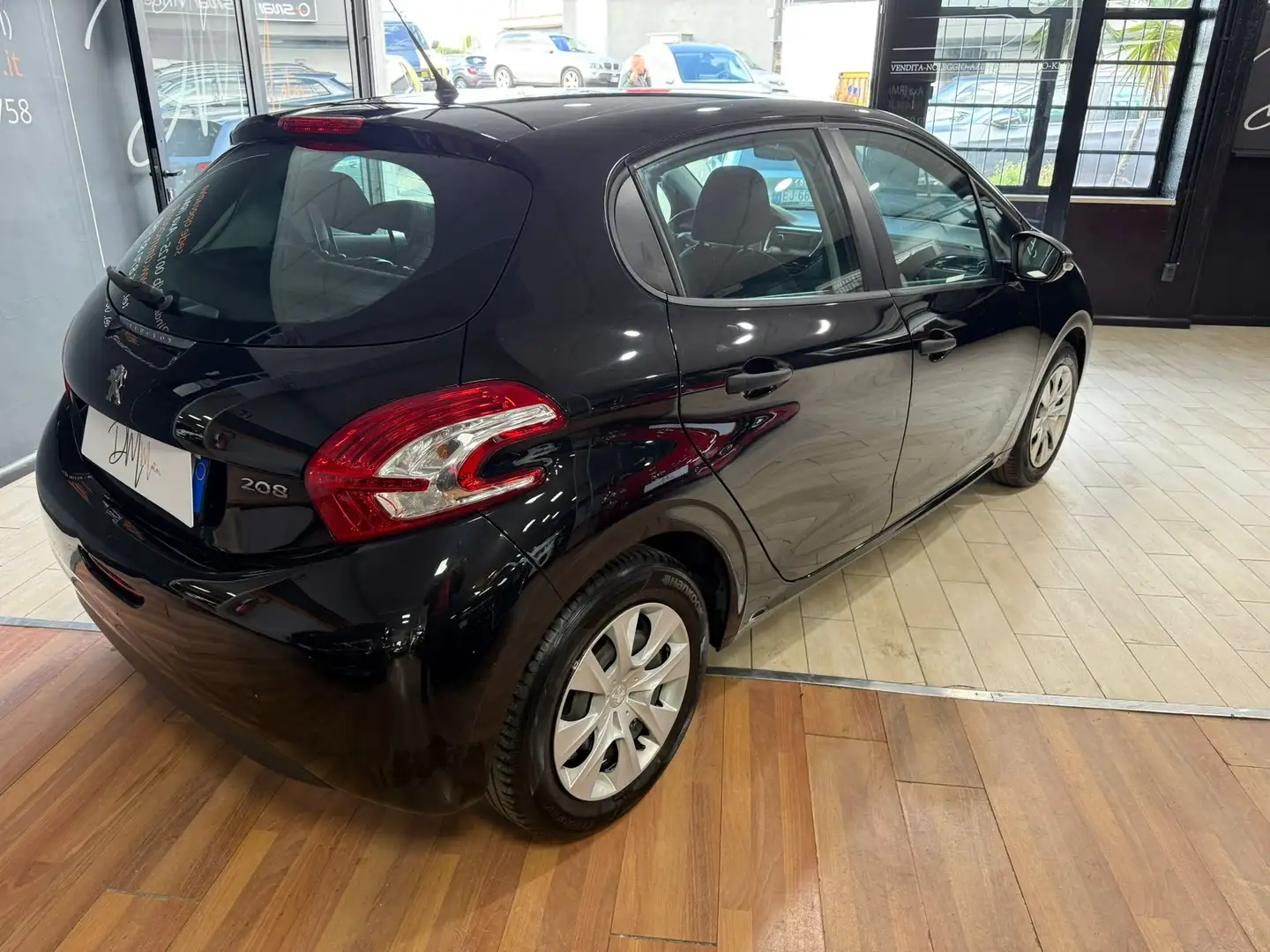 Peugeot 208 5p 1.2 puretech Access 82cv Noir - 2