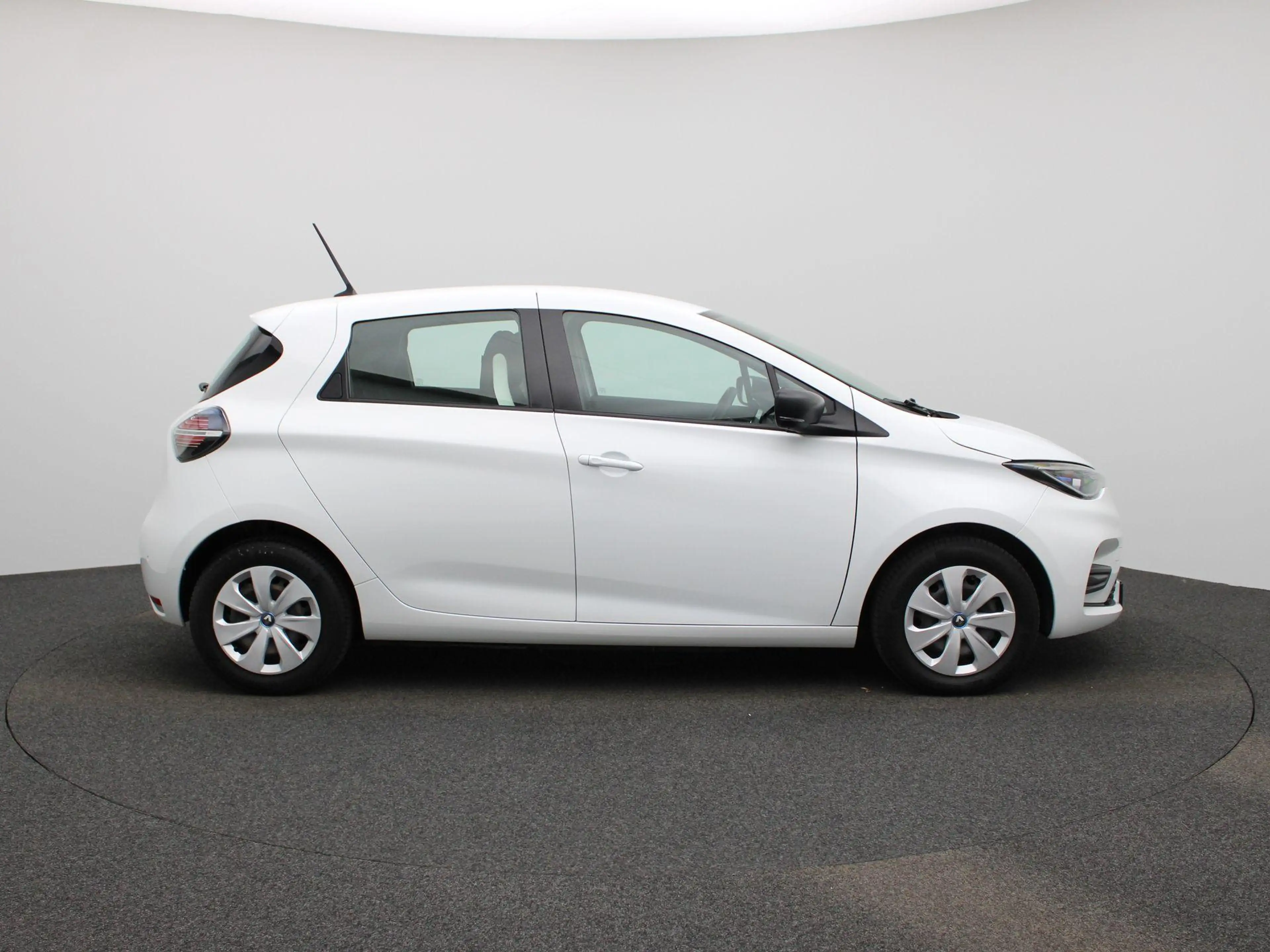 Renault ZOE R110 Life Carshare 52 kWh — photo 6
