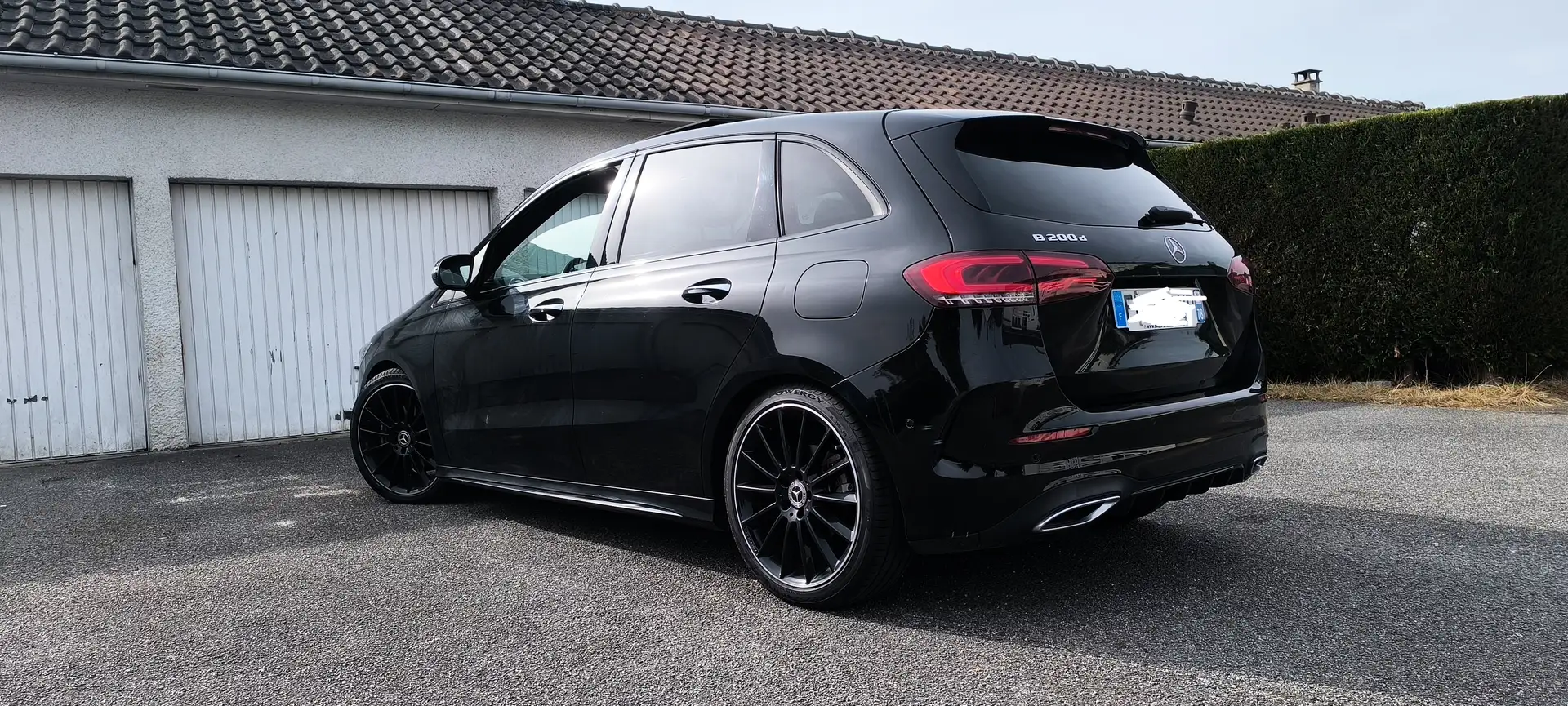 Mercedes-Benz B 200 Classe B 200 d 8G-DCT AMG Line Noir - 1