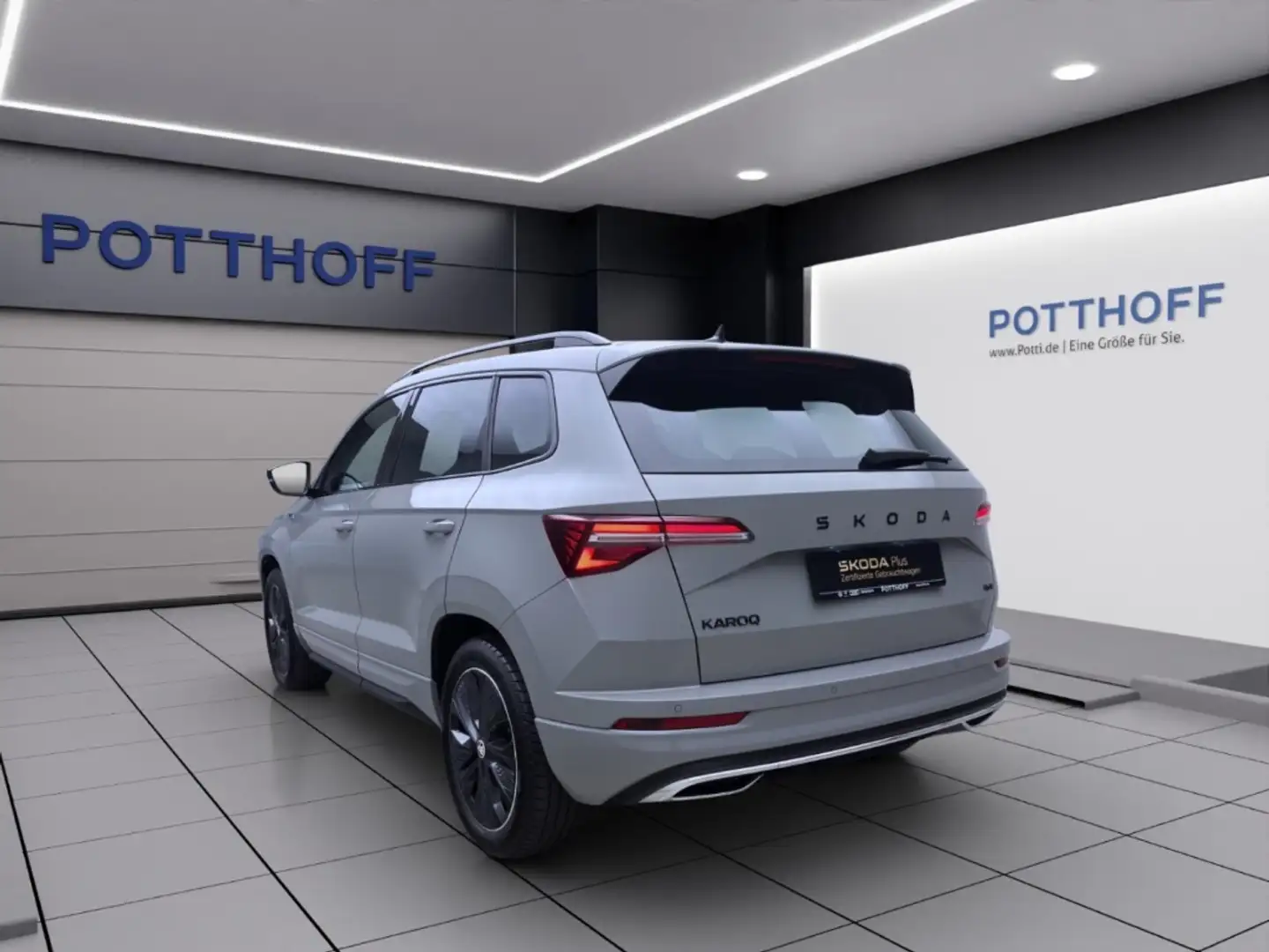 Skoda Karoq 2.0 TSI DSG 4x4 SPORTLINE MATRIX PDC SHZG AHK LM18 Grau - 2