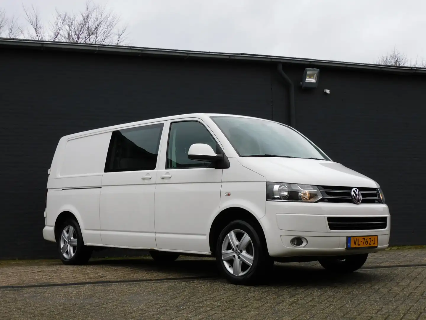 Volkswagen T5 Transporter 2.0 TDI L2H1 4Motion DC Trendline 4X4! NAVI! CRUIS - 2