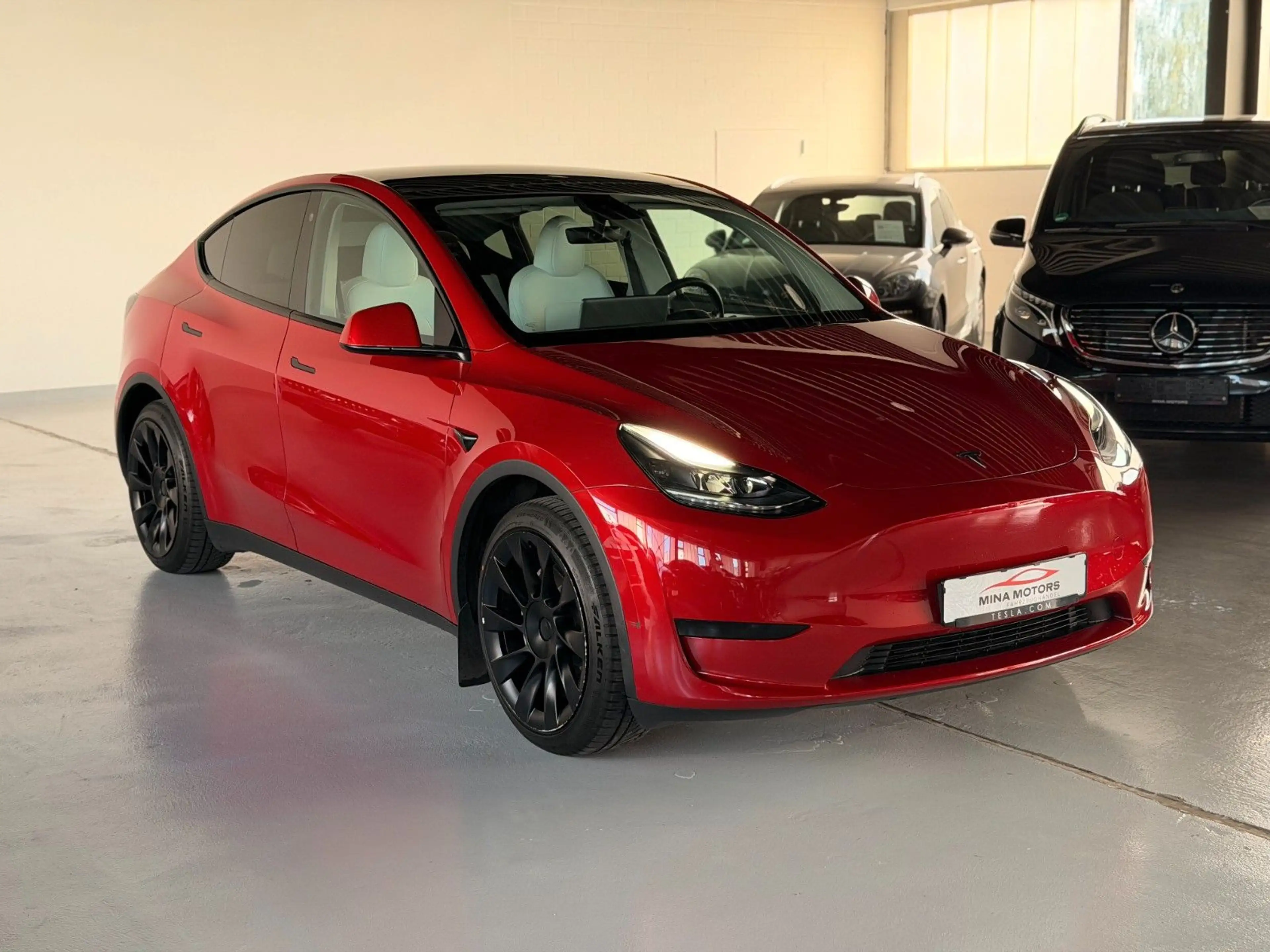 Tesla Model Y RWD 1.Hand Mwst. SOH — photo 3