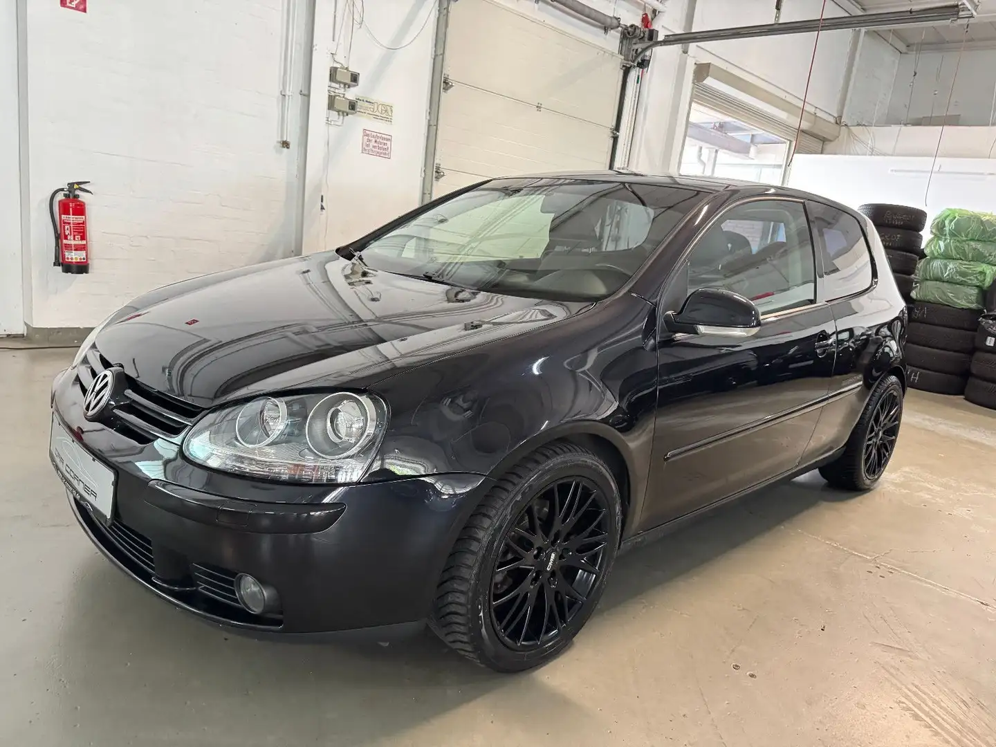 Volkswagen Golf 1.4 TOUR SPORT BLACK EDITION SCHECKHEFT GEP Noir - 1