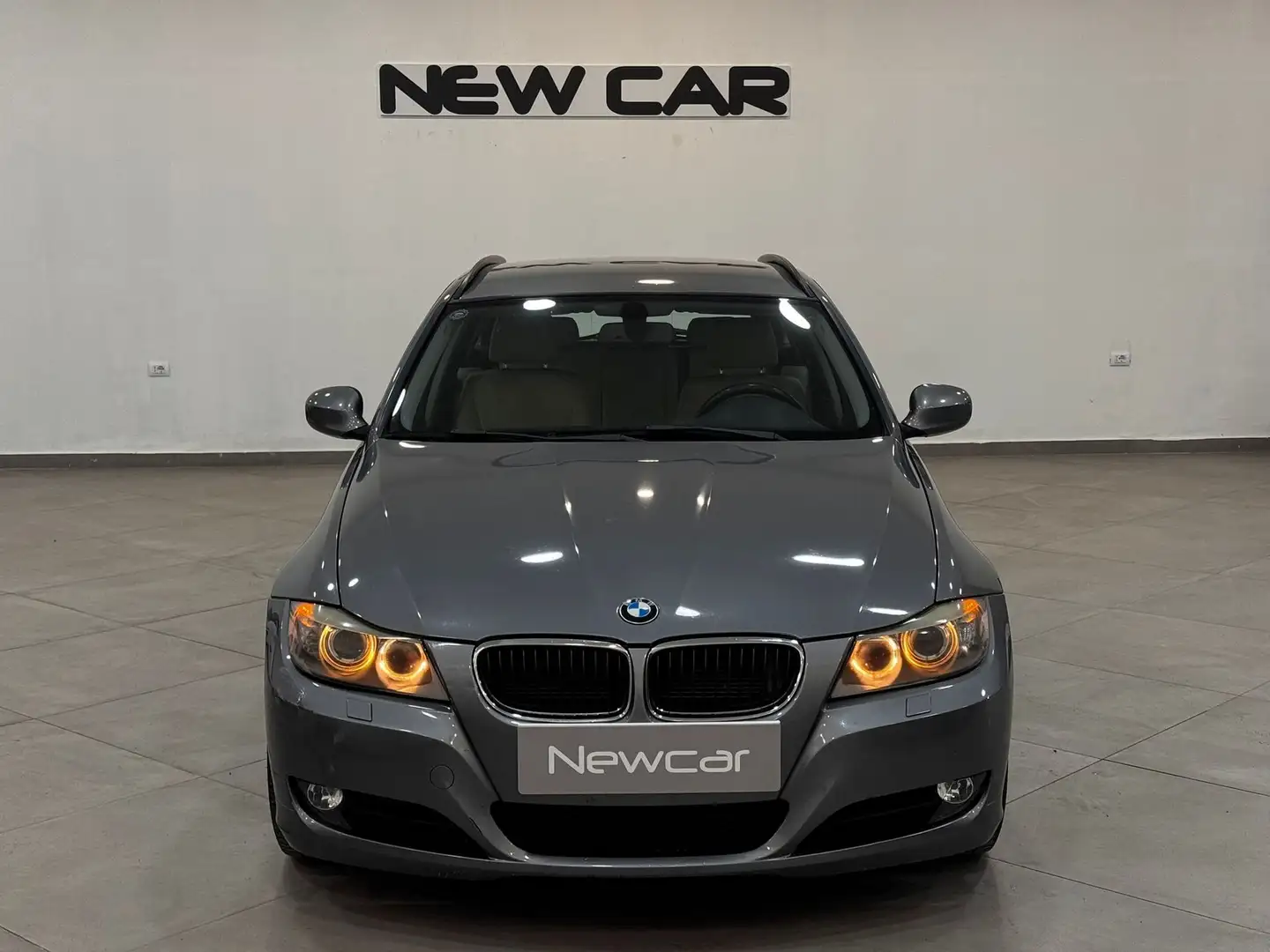 BMW 320 320d cat xDrive Touring MSport Gris - 2