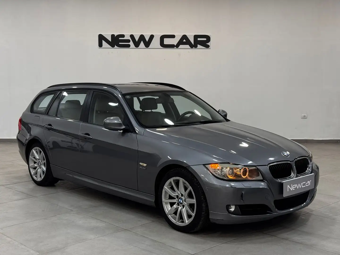 BMW 320 320d cat xDrive Touring MSport Gris - 1