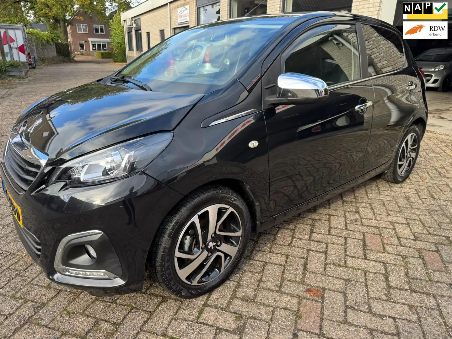 Peugeot 108 1.0 e-VTi Allure AIRCO ORG 100631 KM NAP LUXE UITV Zwart - 1