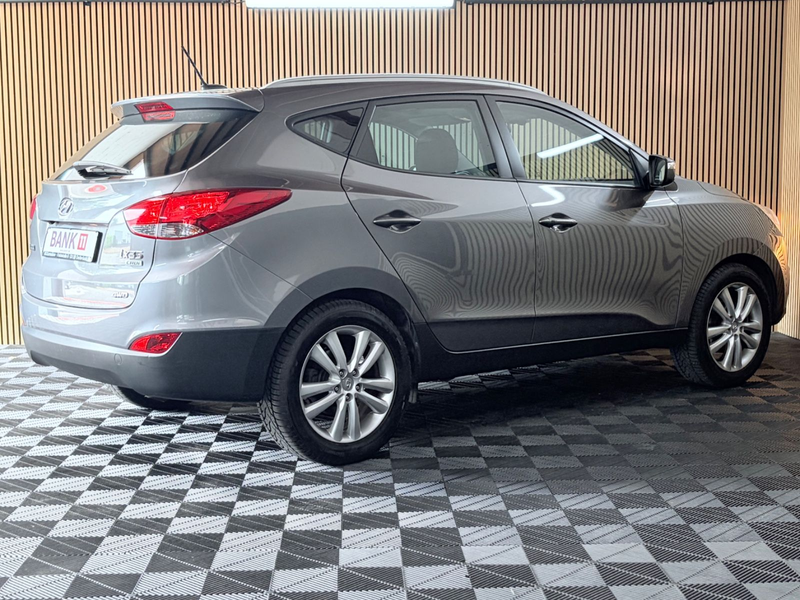 Hyundai iX35 Premium AWD Automatik/ Pano/ SHZ/ Tempomat — photo 13