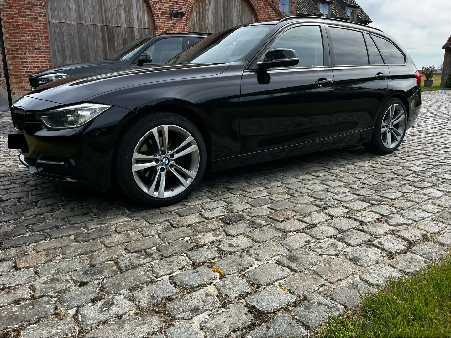 BMW 320 320d Touring Aut. Sport Line - 1
