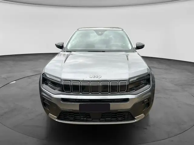 Jeep Avenger view 2