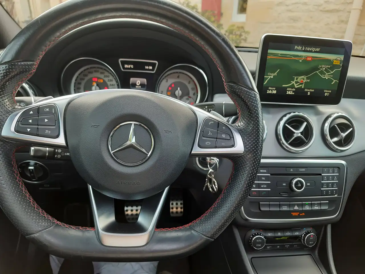 Mercedes-Benz GLA 180