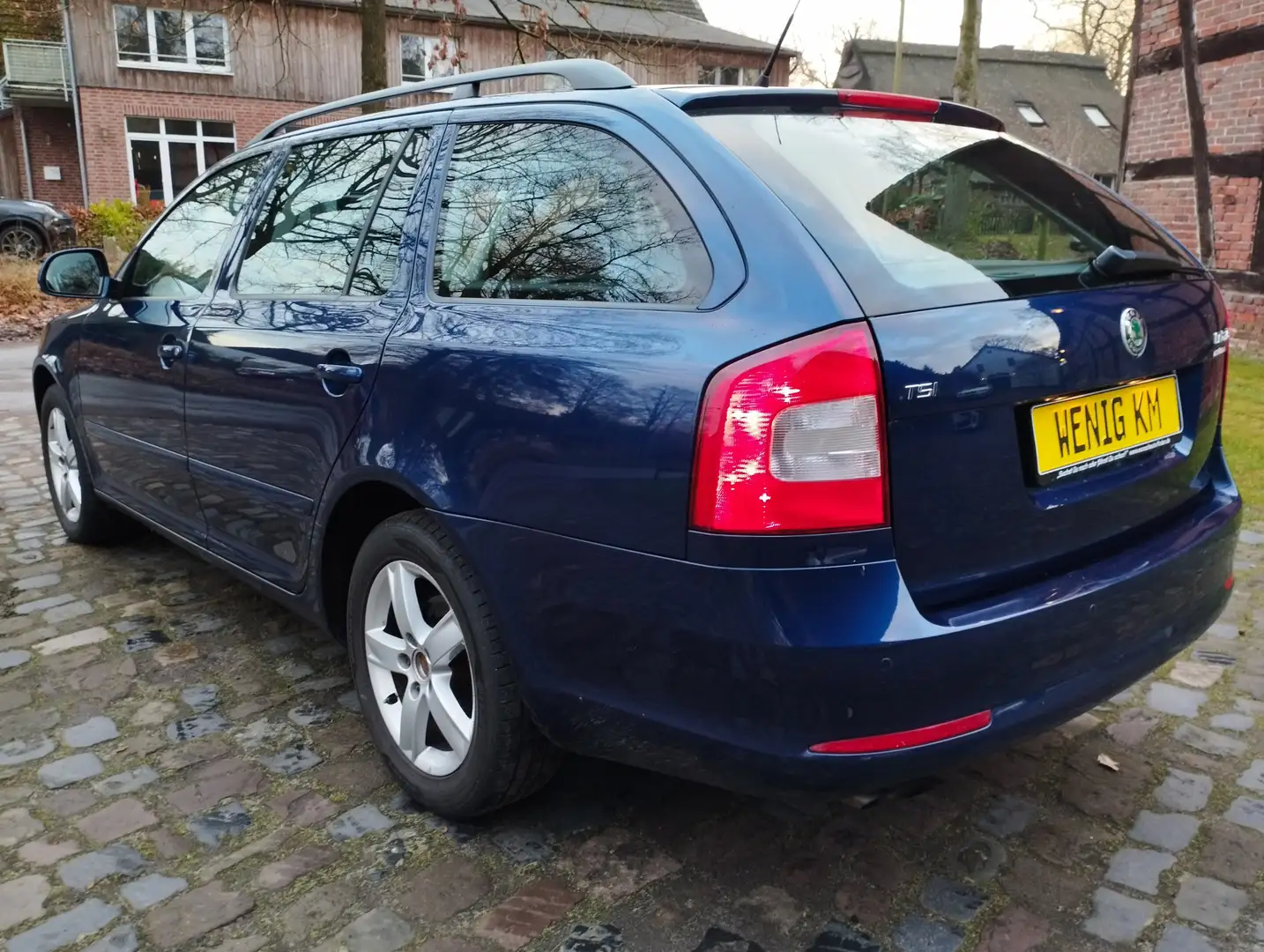 Skoda Octavia Elegance KLIMA GRA SITZHZG, TÜV neu Blau - 2