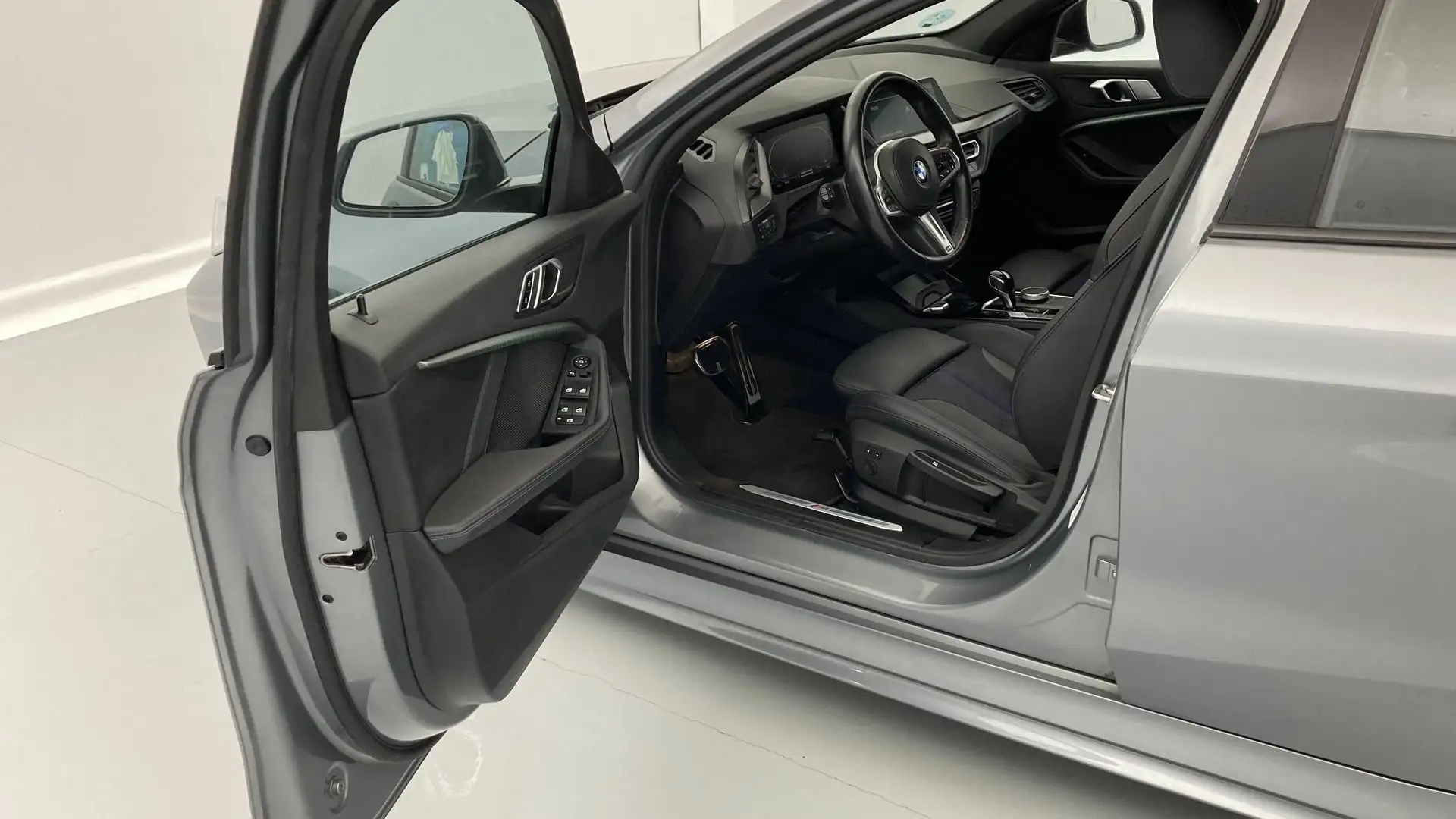 BMW 118 118i Zilver - 2
