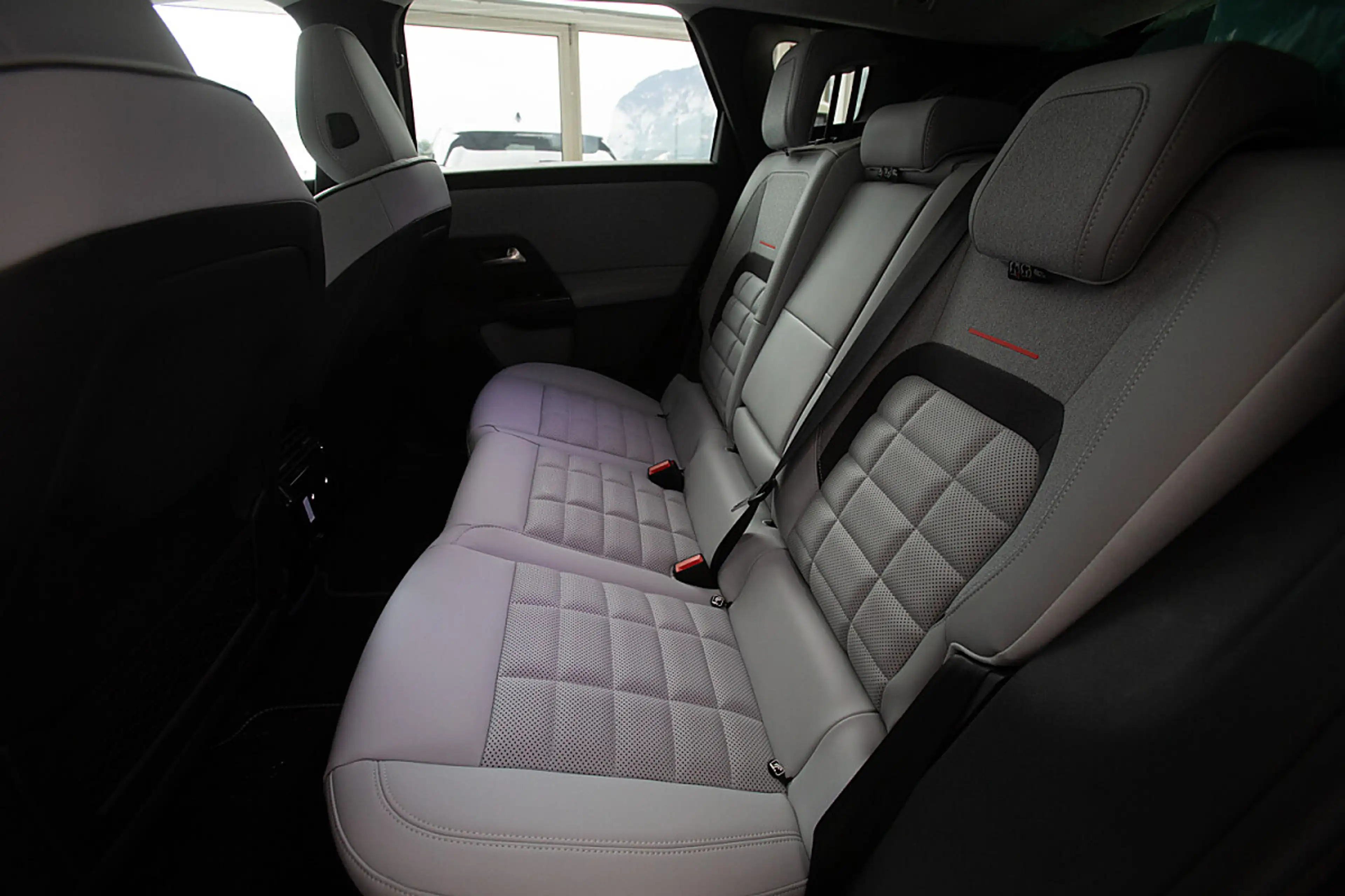 Citroen C5 Aircross Hybrid 195 (Plug-In) Max (EURO 6e) — photo 10