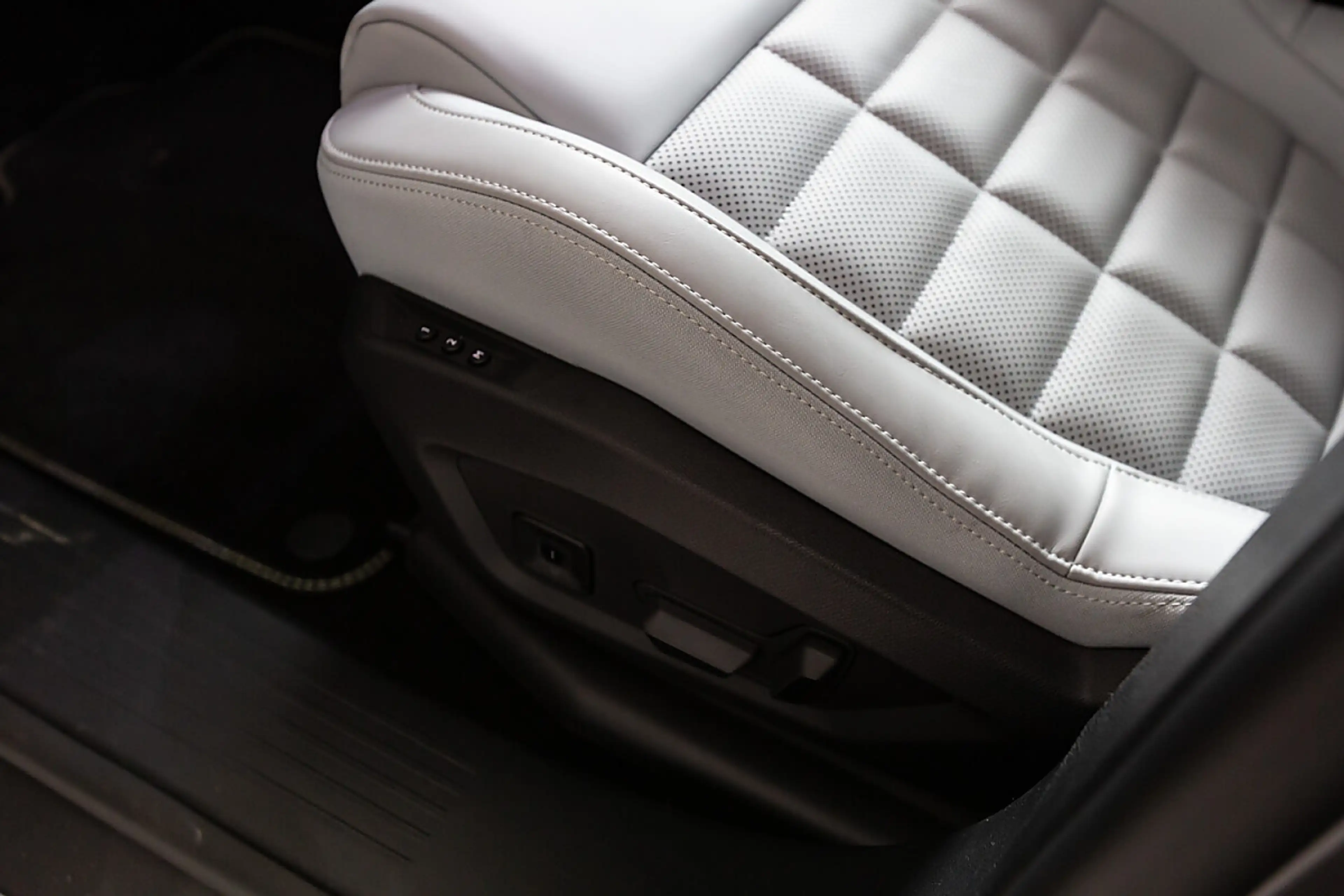 Citroen C5 Aircross Hybrid 195 (Plug-In) Max (EURO 6e) — photo 13
