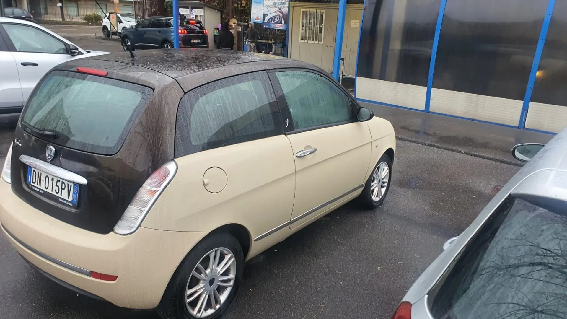 Lancia Ypsilon 1.2 16v - 2
