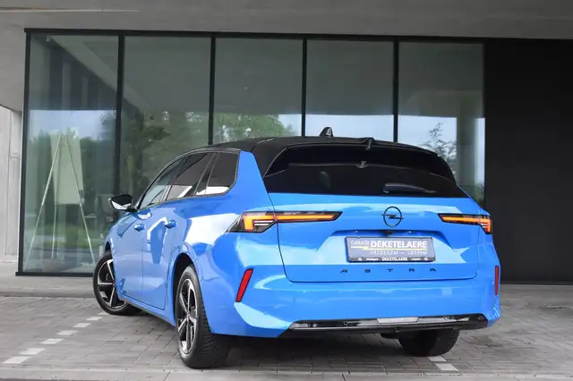 Opel Astra view 6