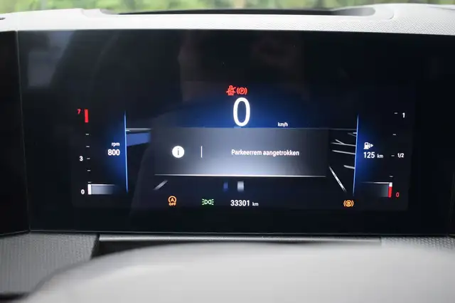 Opel Astra view 10