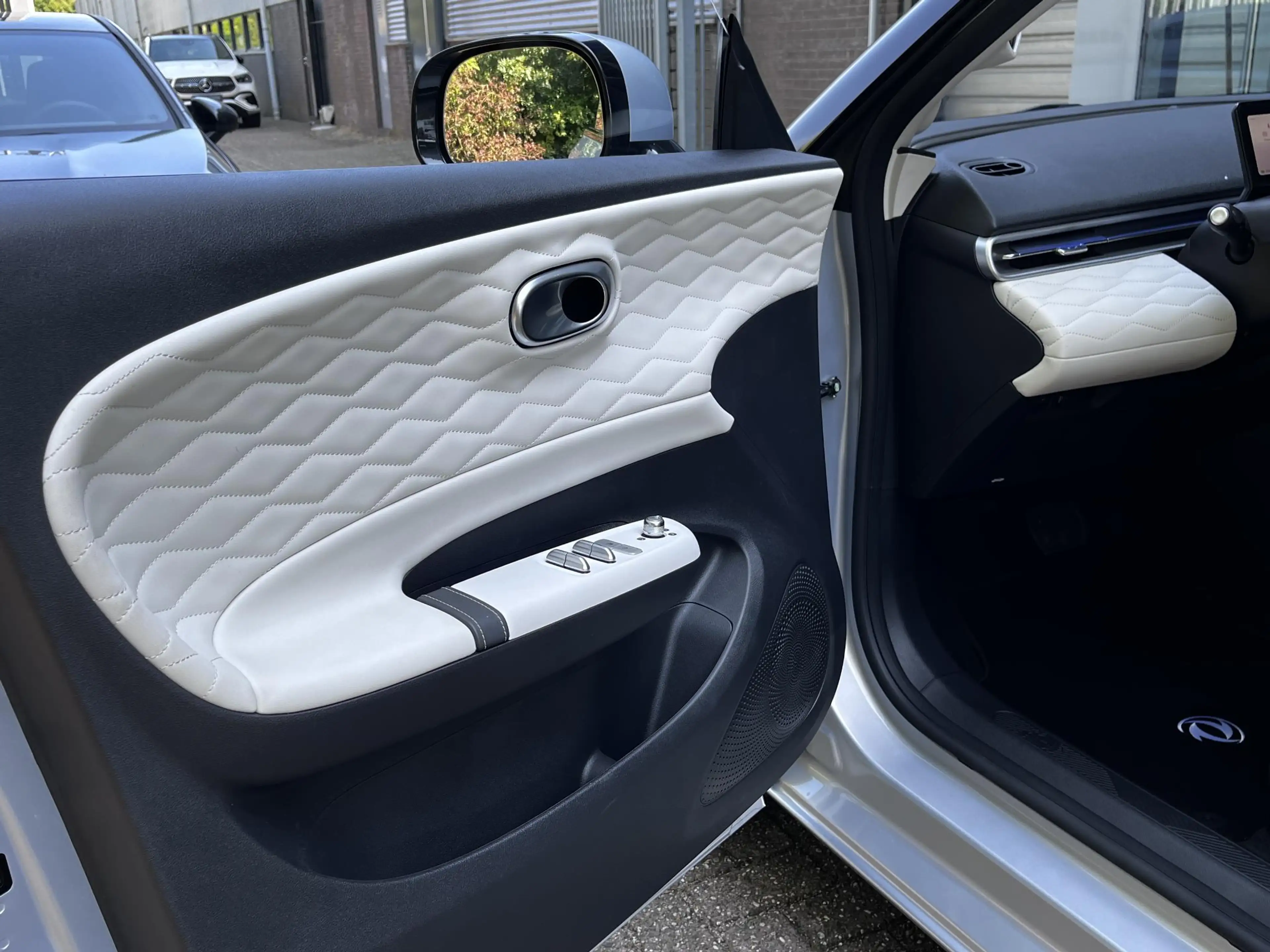 Dongfeng Box Premium Edition | 360° Camera | Adaptieve Cruise C — photo 11